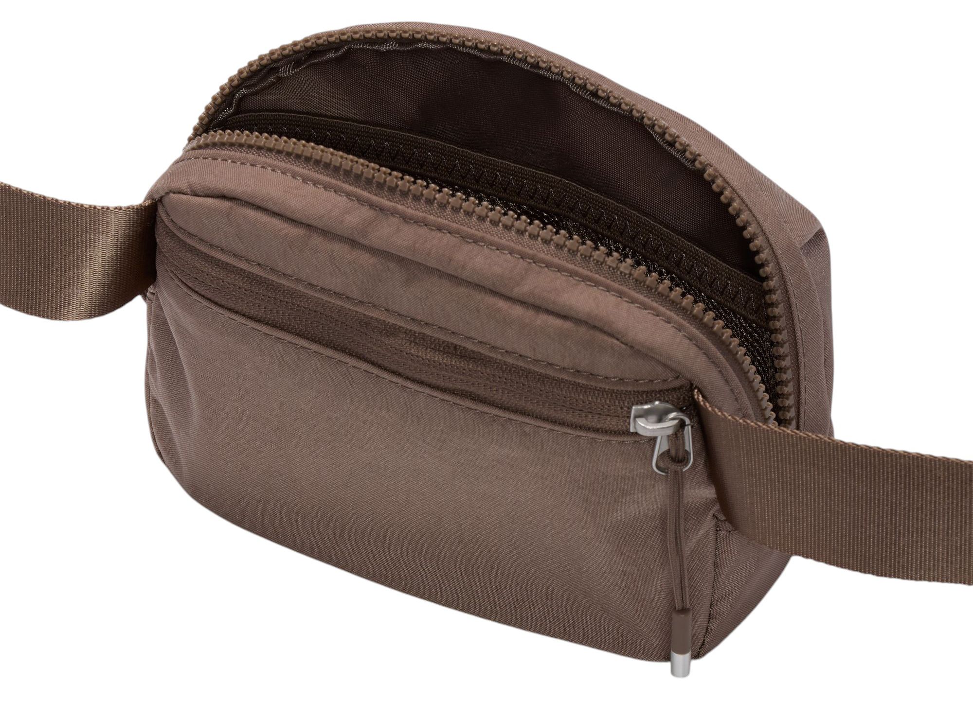 Nike Adult Aura Crossbody Bag product image