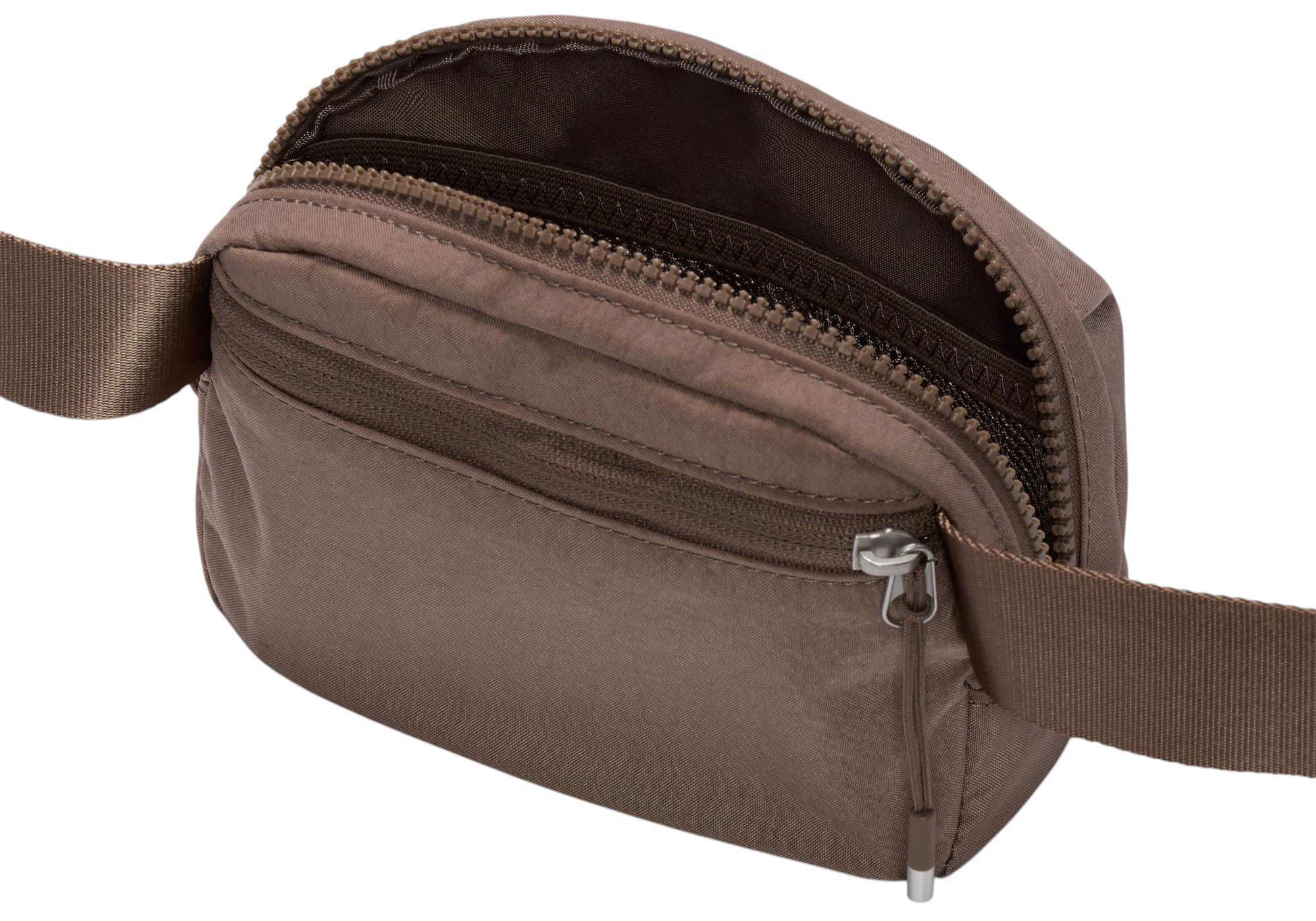 Nike Adult Aura Crossbody Bag product image