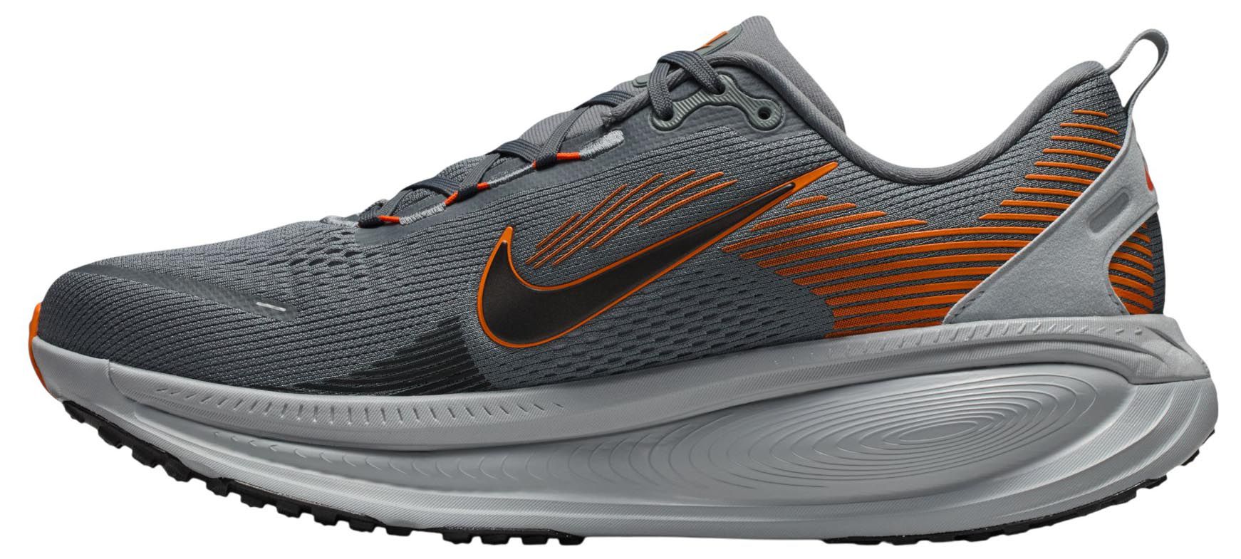 Nike Men's Vomero 18 Running Shoes