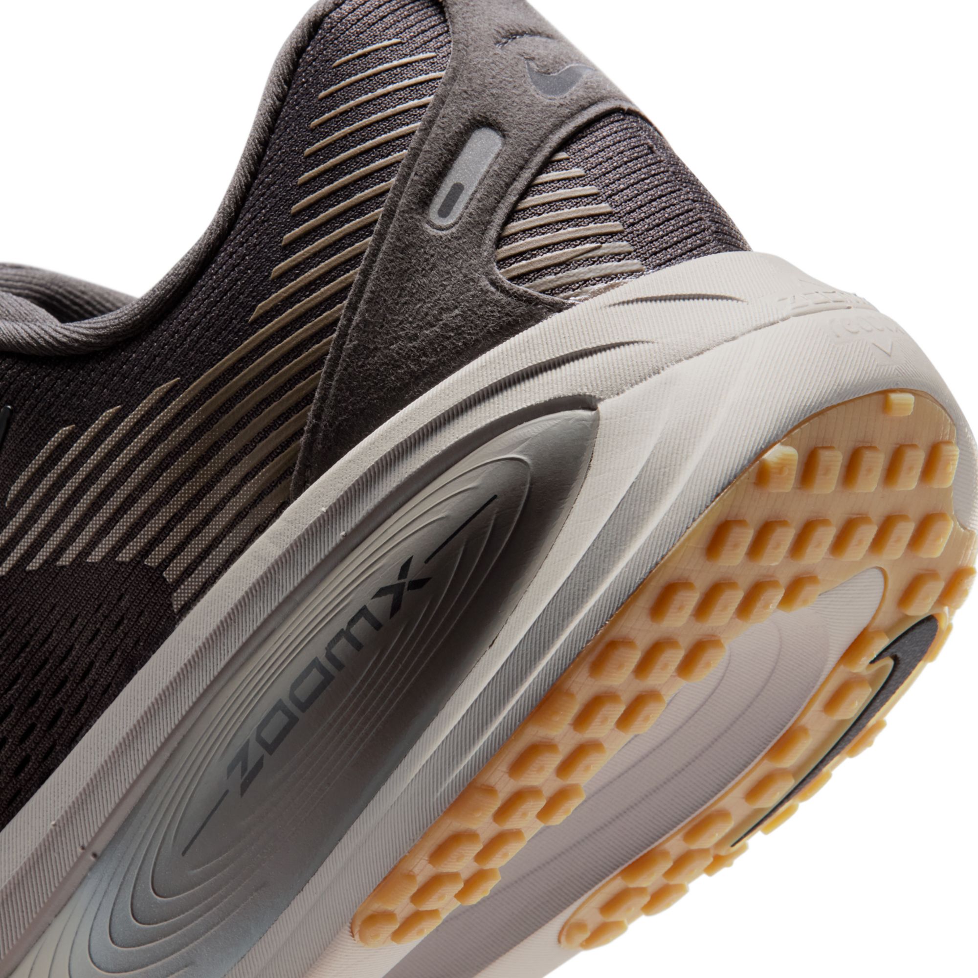 Nike Men's Vomero 18 Running Shoes product image