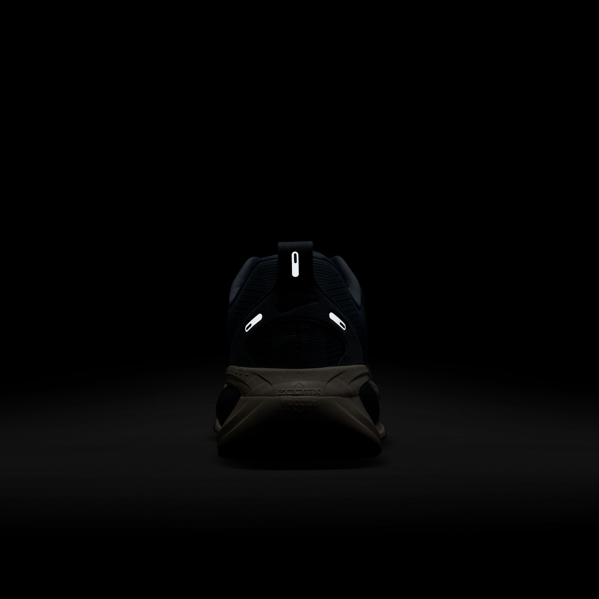 Nike Men's Vomero 18 Running Shoes product image