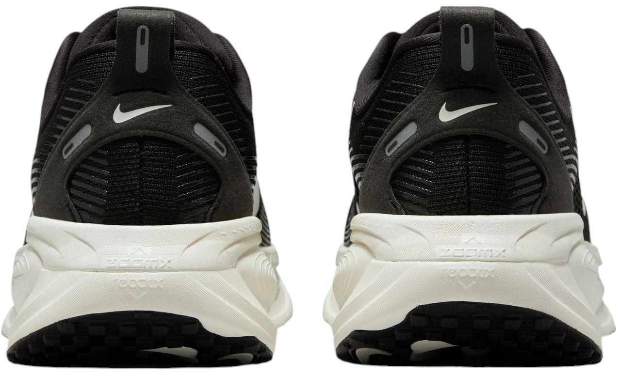 Nike Women's Vomero 18 Running Shoes product image