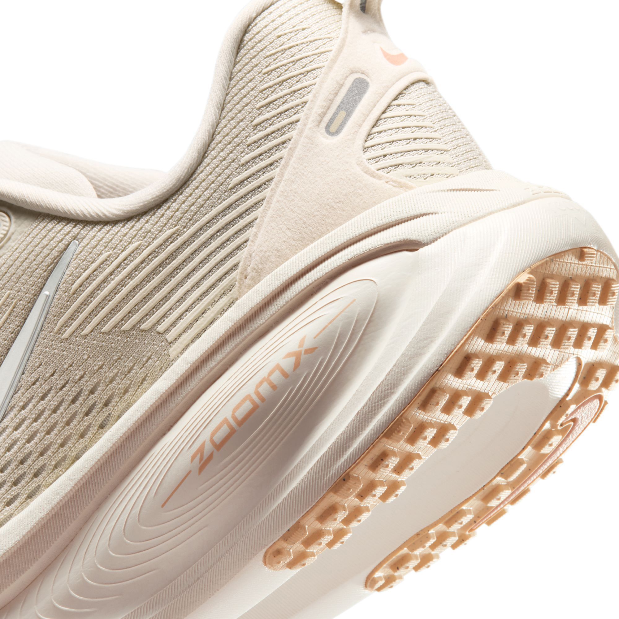 Nike Women's Vomero 18 Running Shoes product image