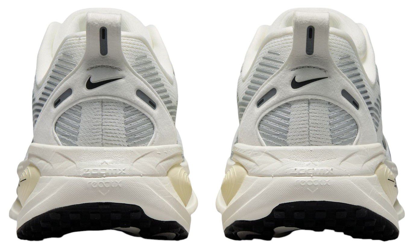 Nike Women's Vomero 18 Running Shoes product image