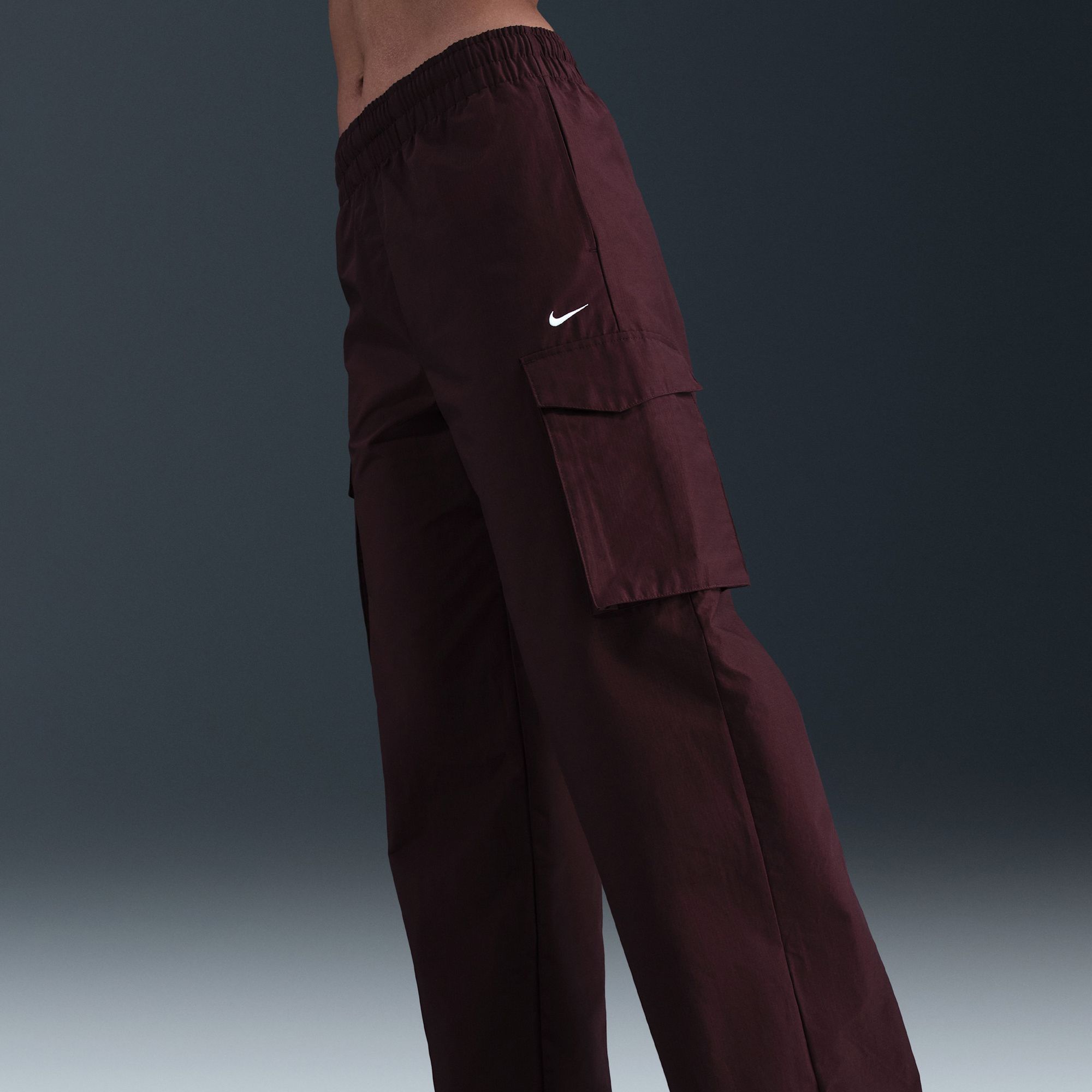 Nike Women's Sportswear Everything Woven Mid-Rise Cargo Pants product image