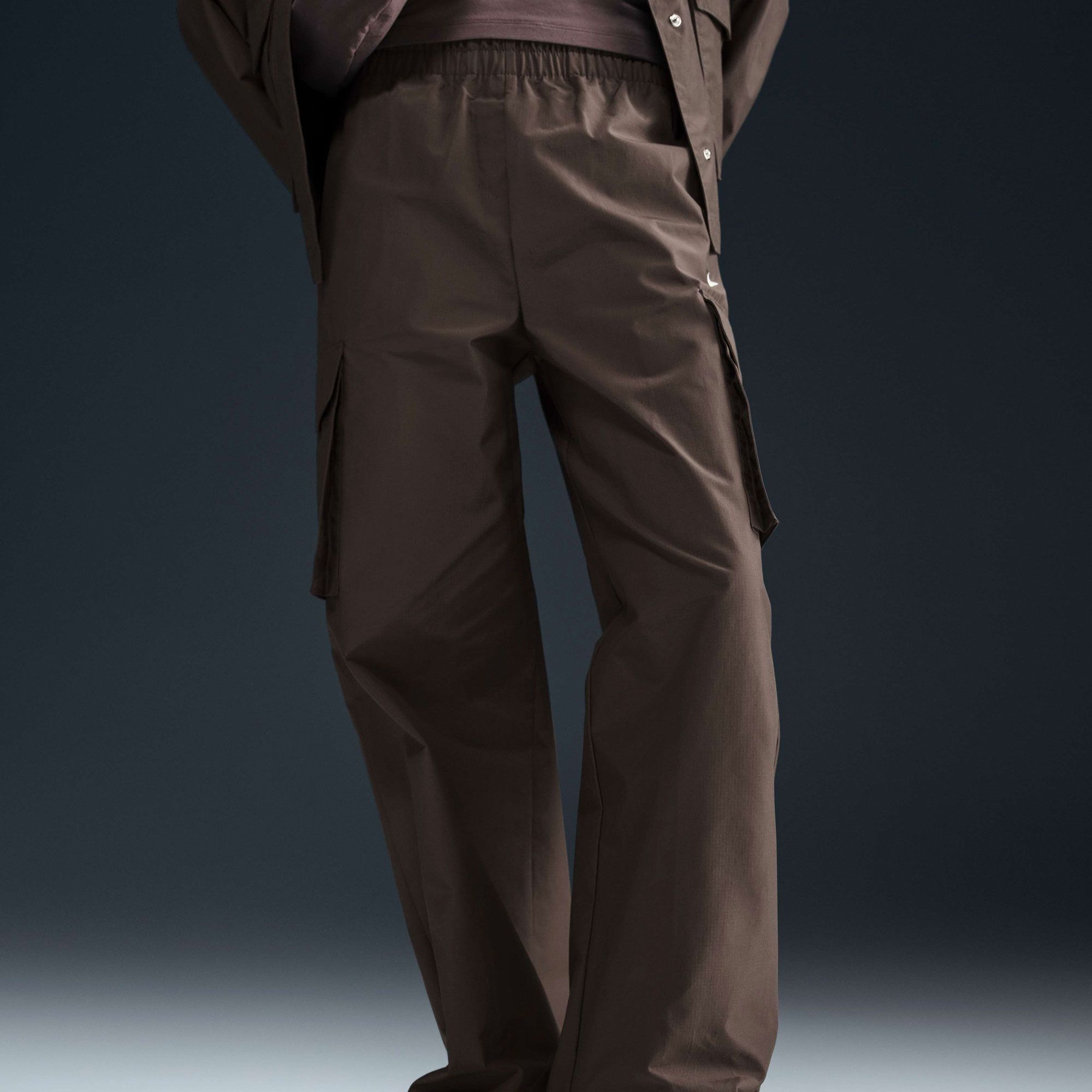 Nike Women's Sportswear Everything Woven Mid-Rise Cargo Pants product image