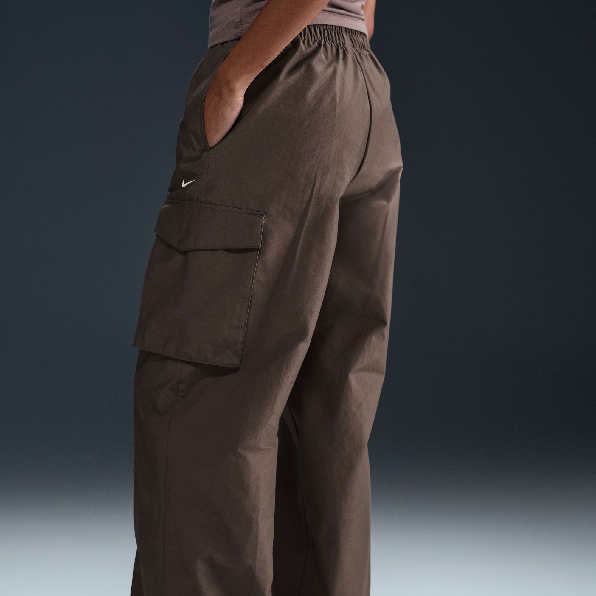 Nike Women's Sportswear Everything Woven Mid-Rise Cargo Pants product image