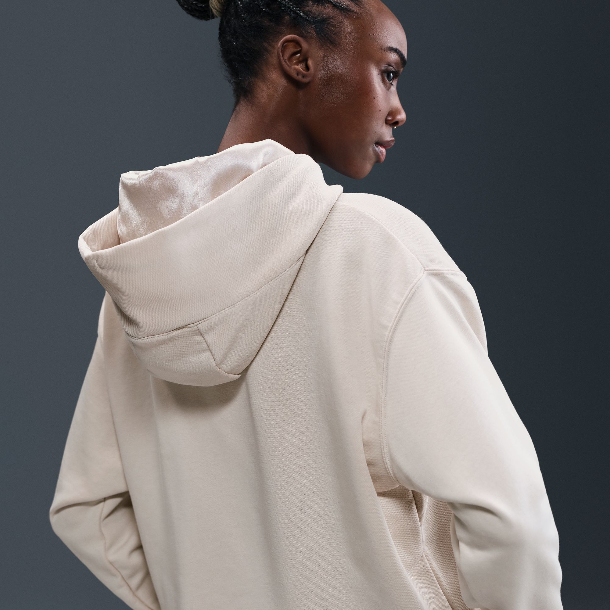 Nike Women's A'ja Wilson Oversized Cropped Basketball Hoodie product image