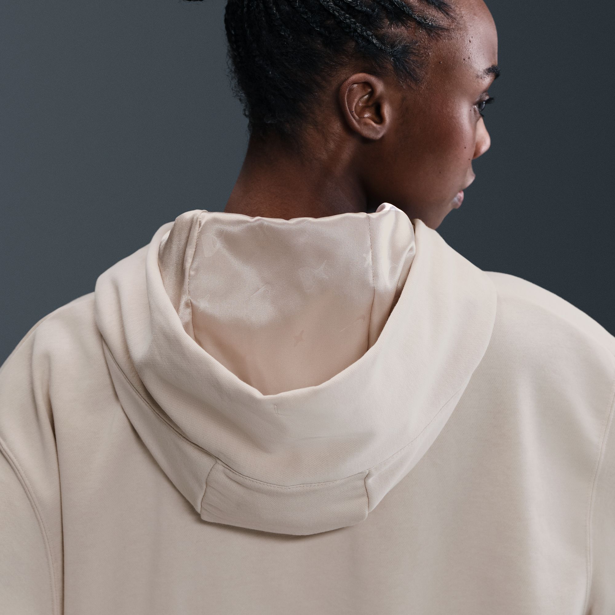 Nike Women's A'ja Wilson Oversized Cropped Basketball Hoodie product image