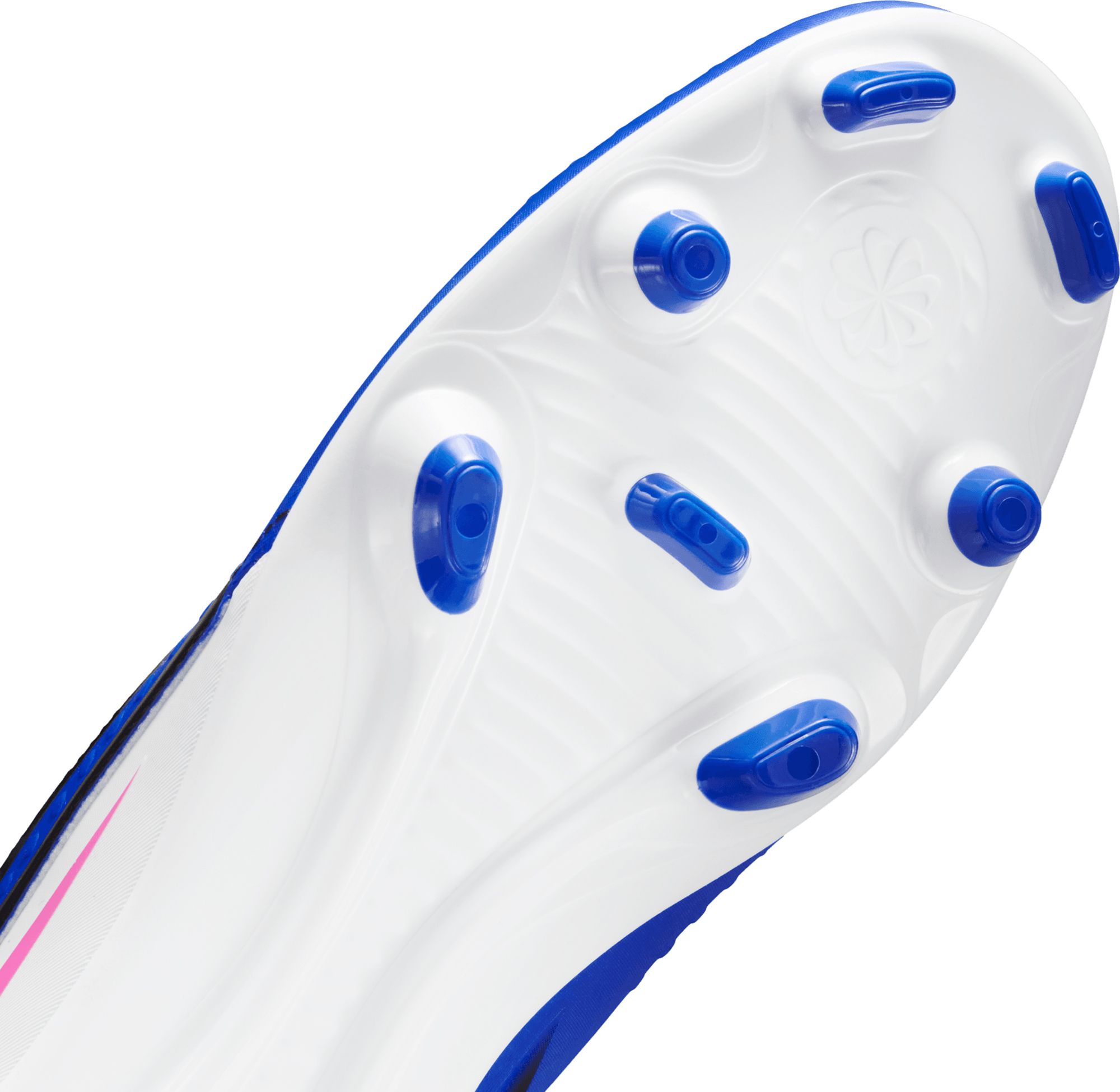 Nike Phantom 6 Club FG/MG Soccer Cleats product image