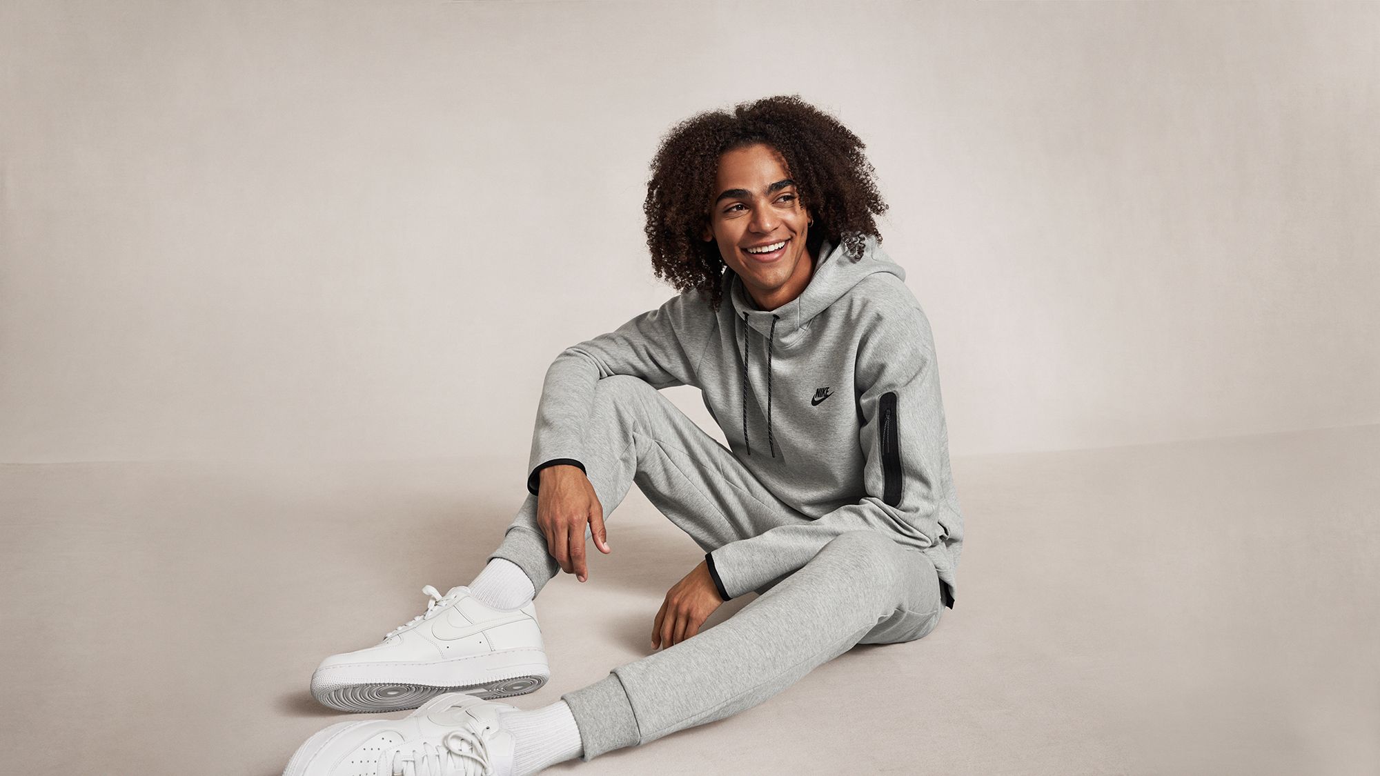 Nike Men's Sportswear Tech Fleece Joggers product image