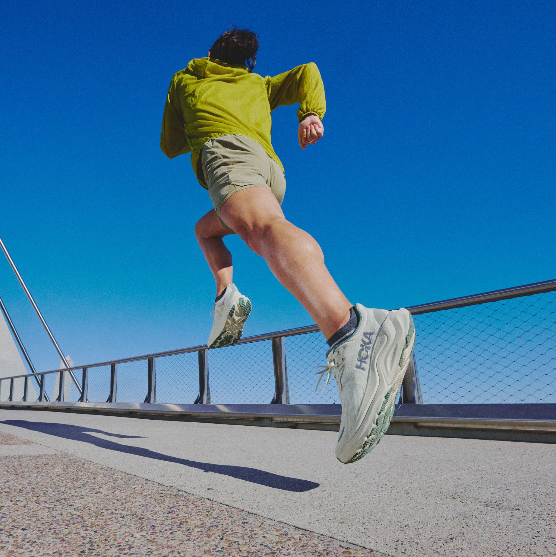 HOKA Men's Arahi 8 Running Shoes product image