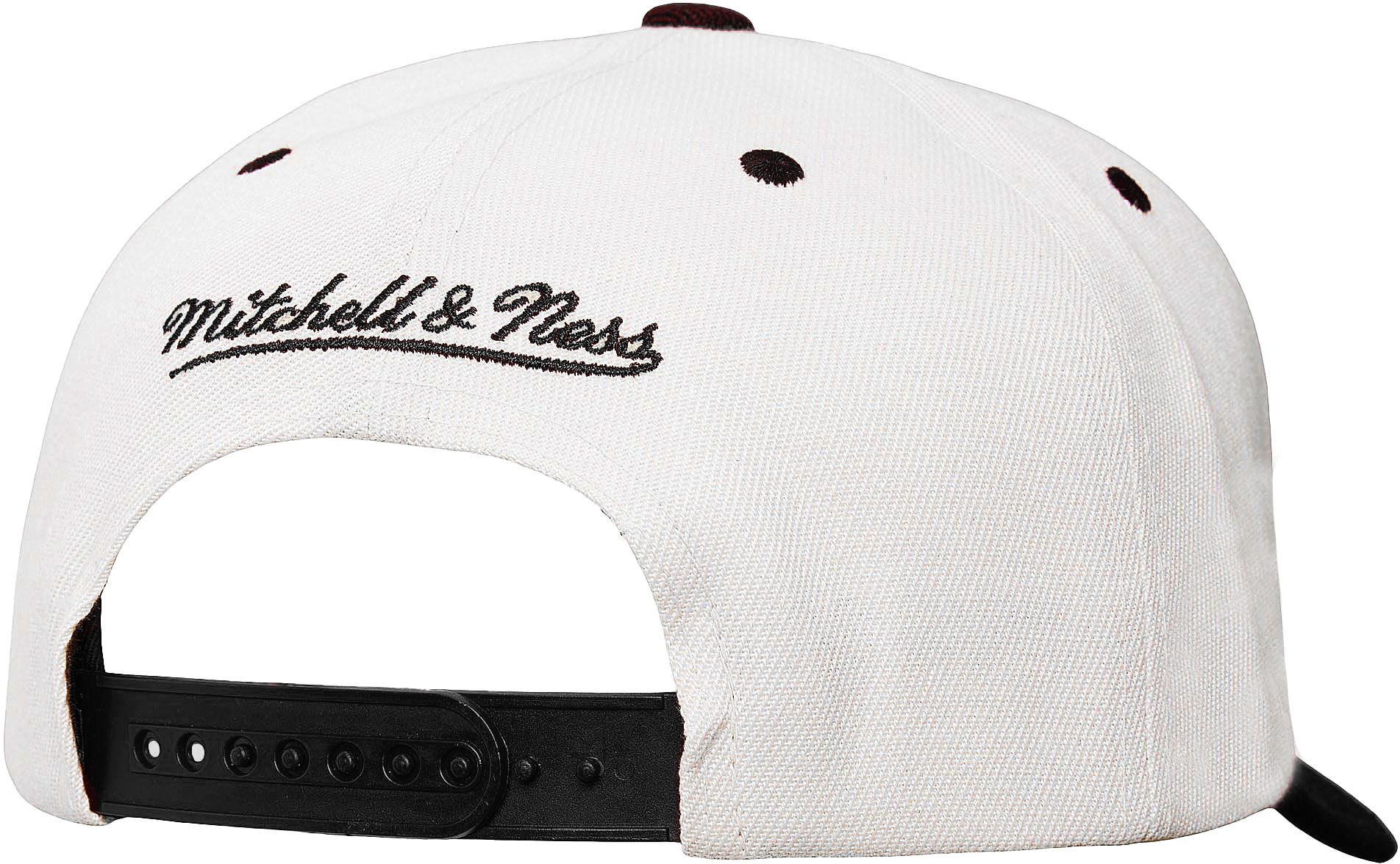 Mitchell & Ness Adult New Jersey Devils Gold Star White Adjustable Hat product image