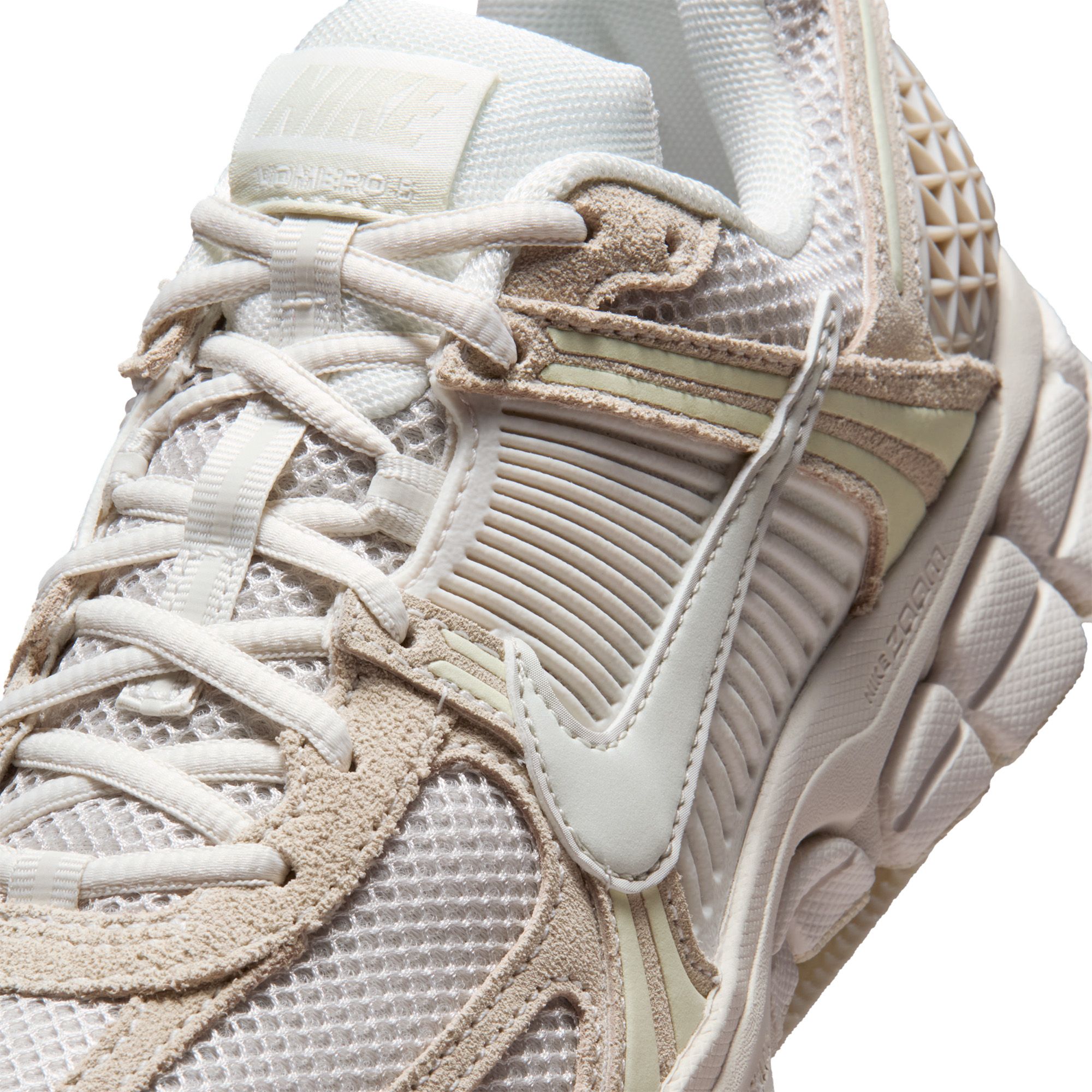 Nike Women's Zoom Vomero 5 Shoes product image