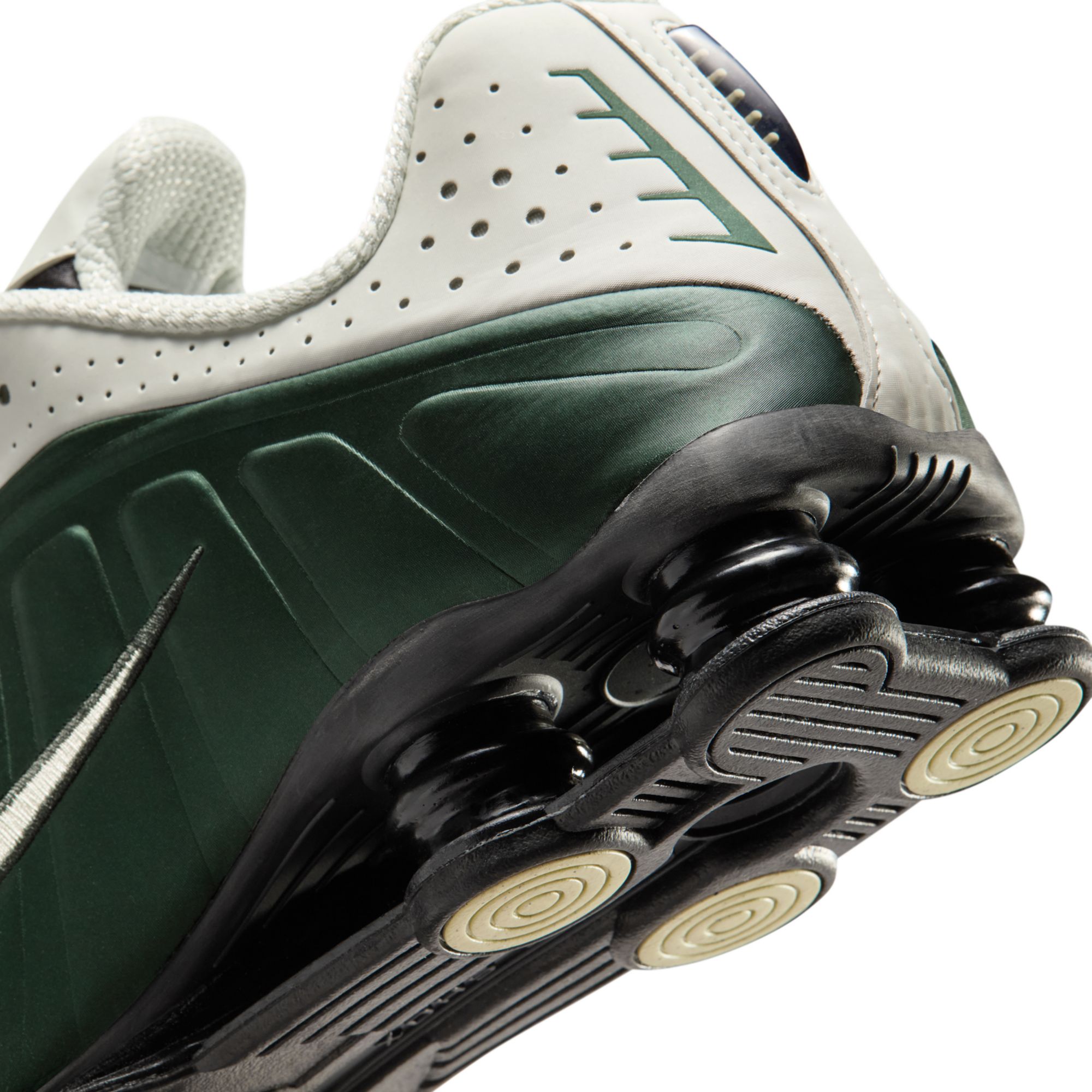 Nike Men's Shox R4 Shoes product image