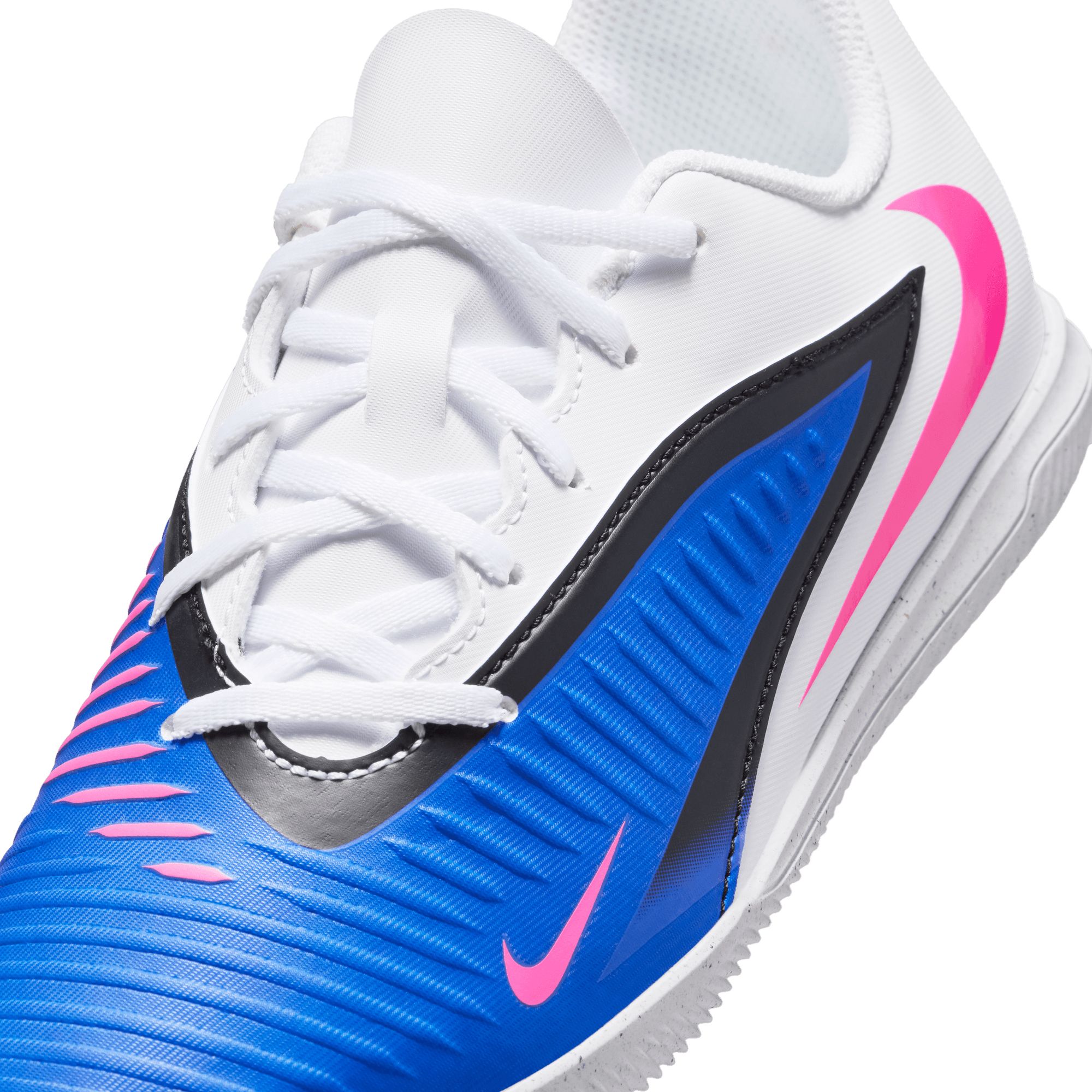 Nike Kids' Phantom 6 Club Indoor Soccer Shoes product image
