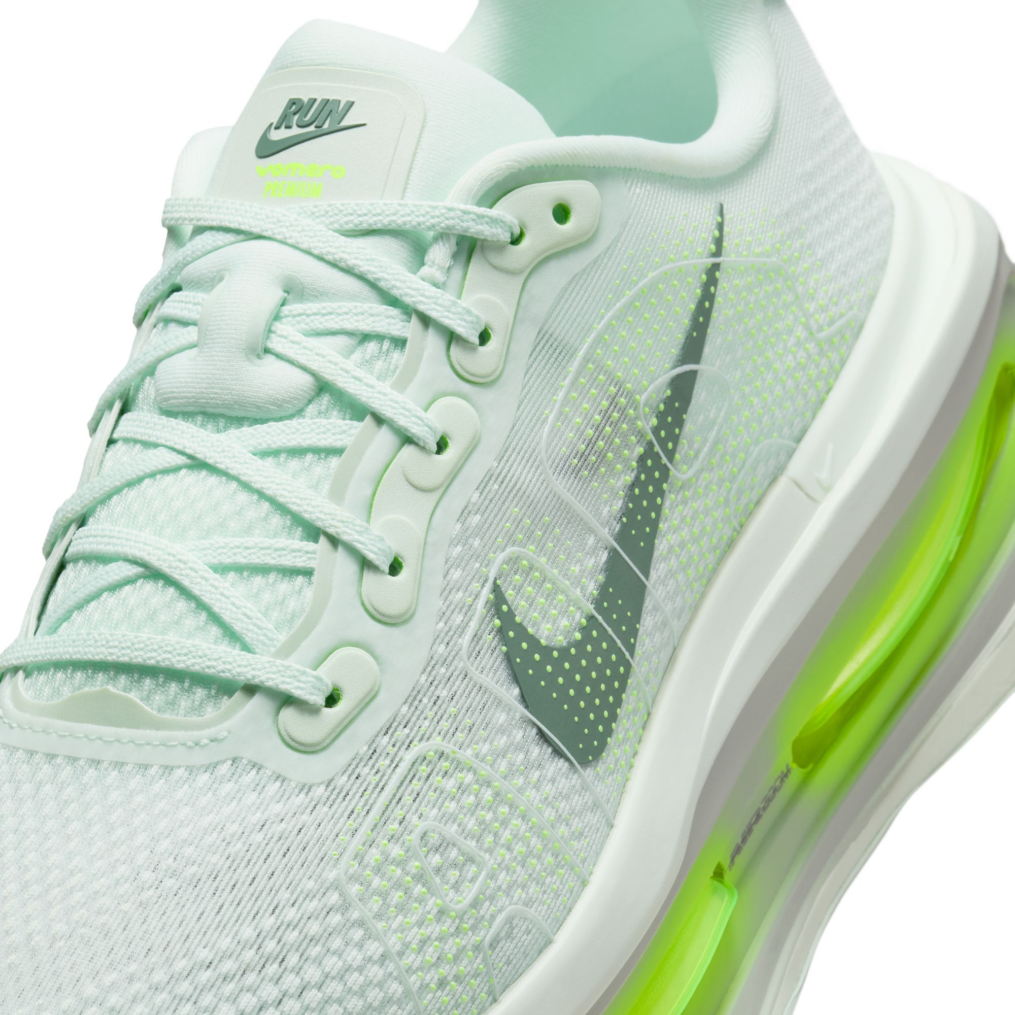 Nike Men's Vomero Premium Running Shoes product image