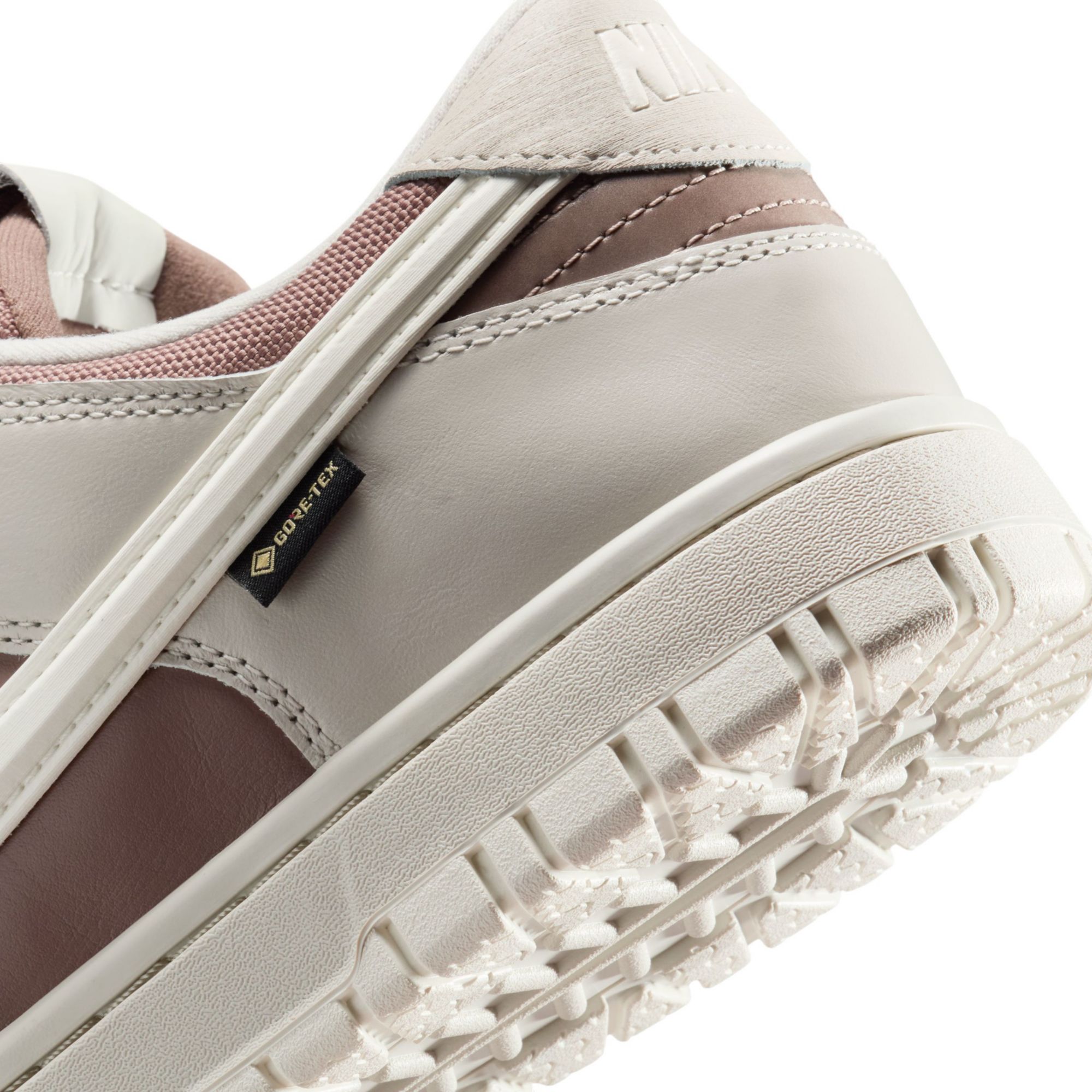 Nike Men's Dunk Low GORE-TEX Shoes product image