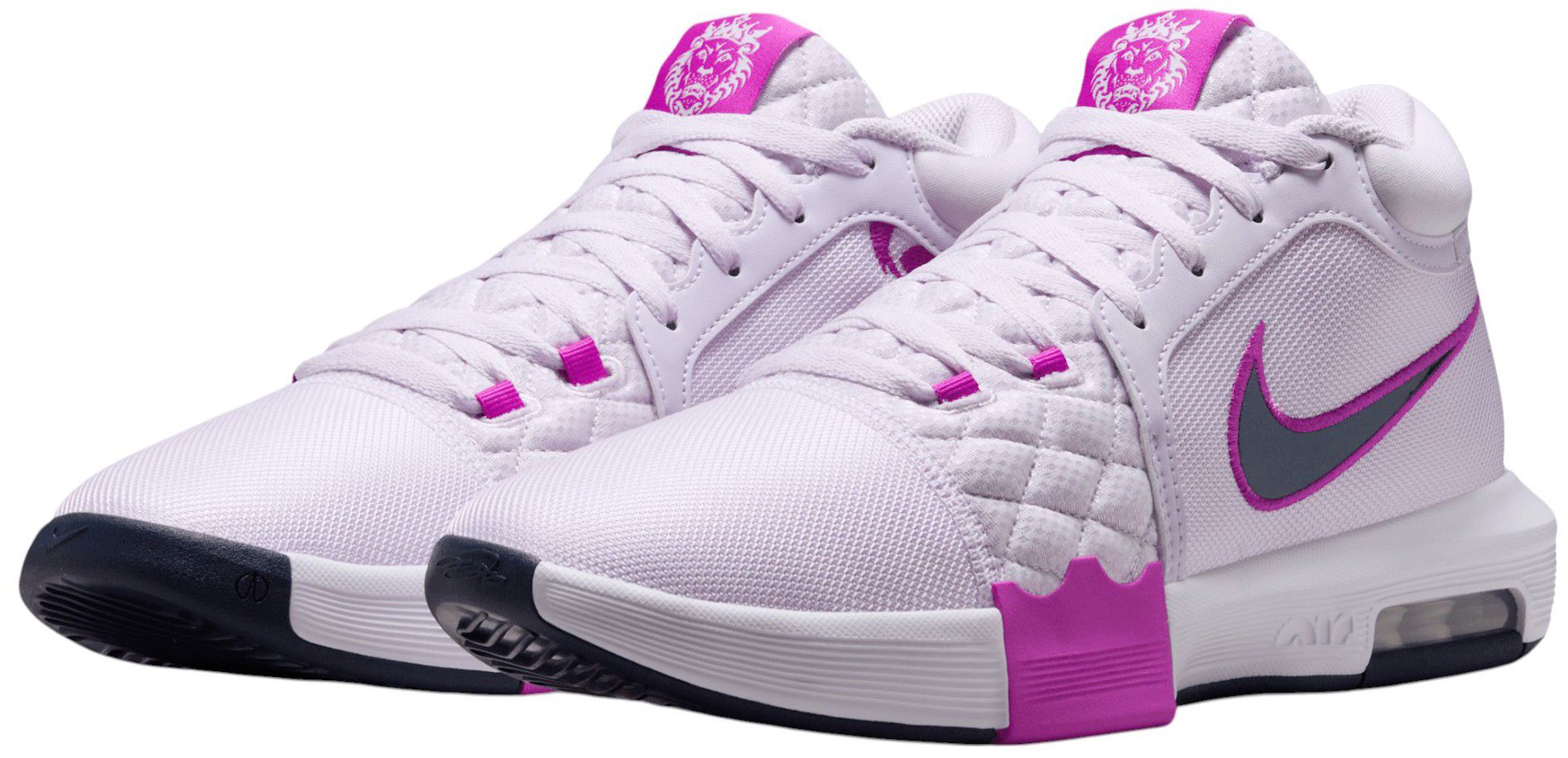 Nike LeBron Witness 8 Basketball Shoes product image