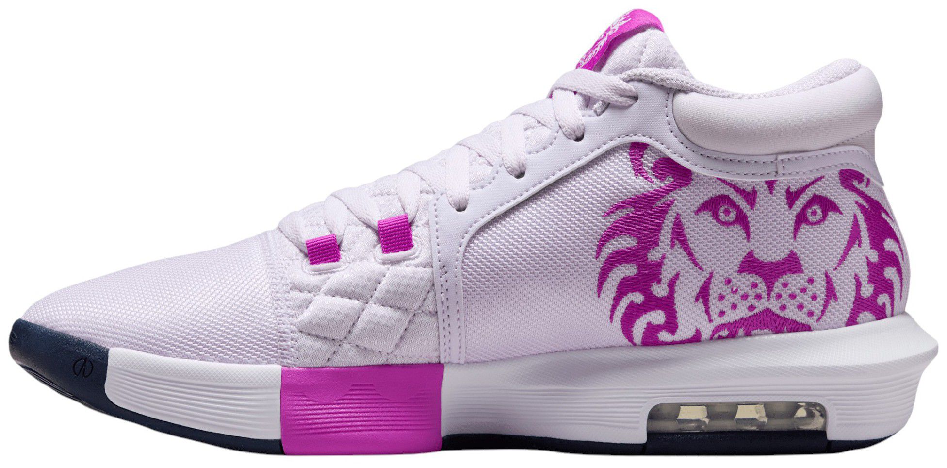 Nike LeBron Witness 8 Basketball Shoes product image