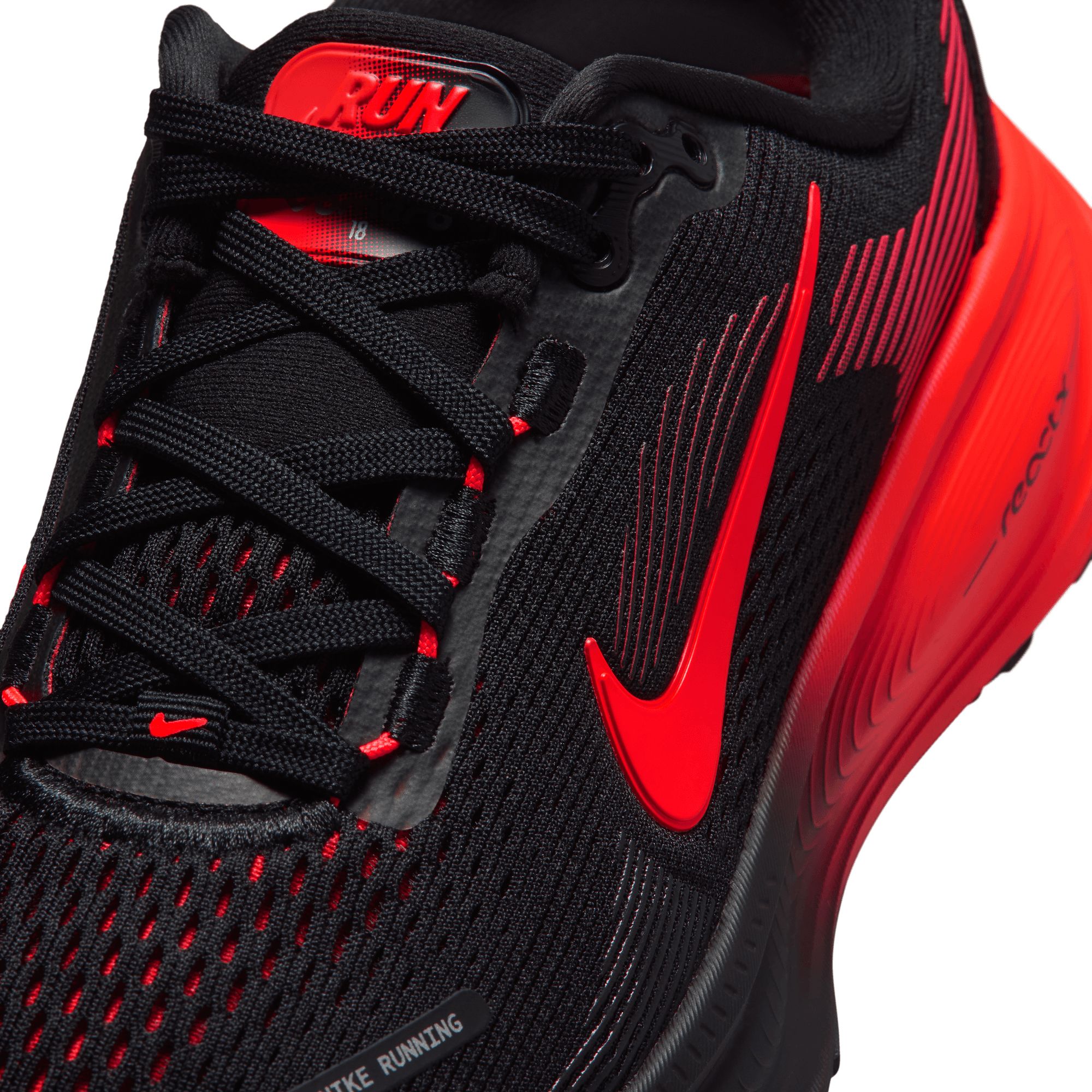 Nike Kids' Grade School Vomero 18 Running Shoes product image