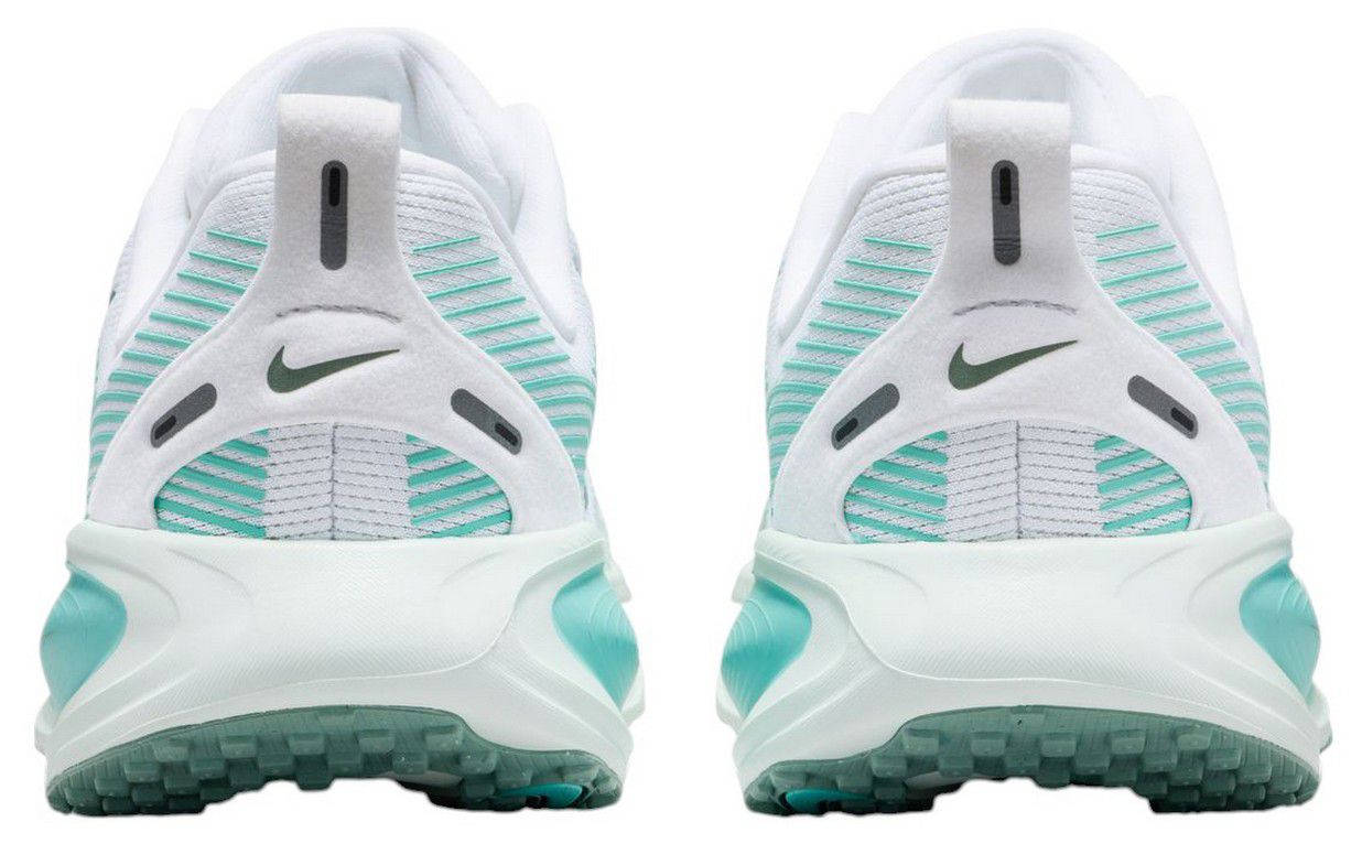 Nike Kids' Grade School Vomero 18 Running Shoes product image