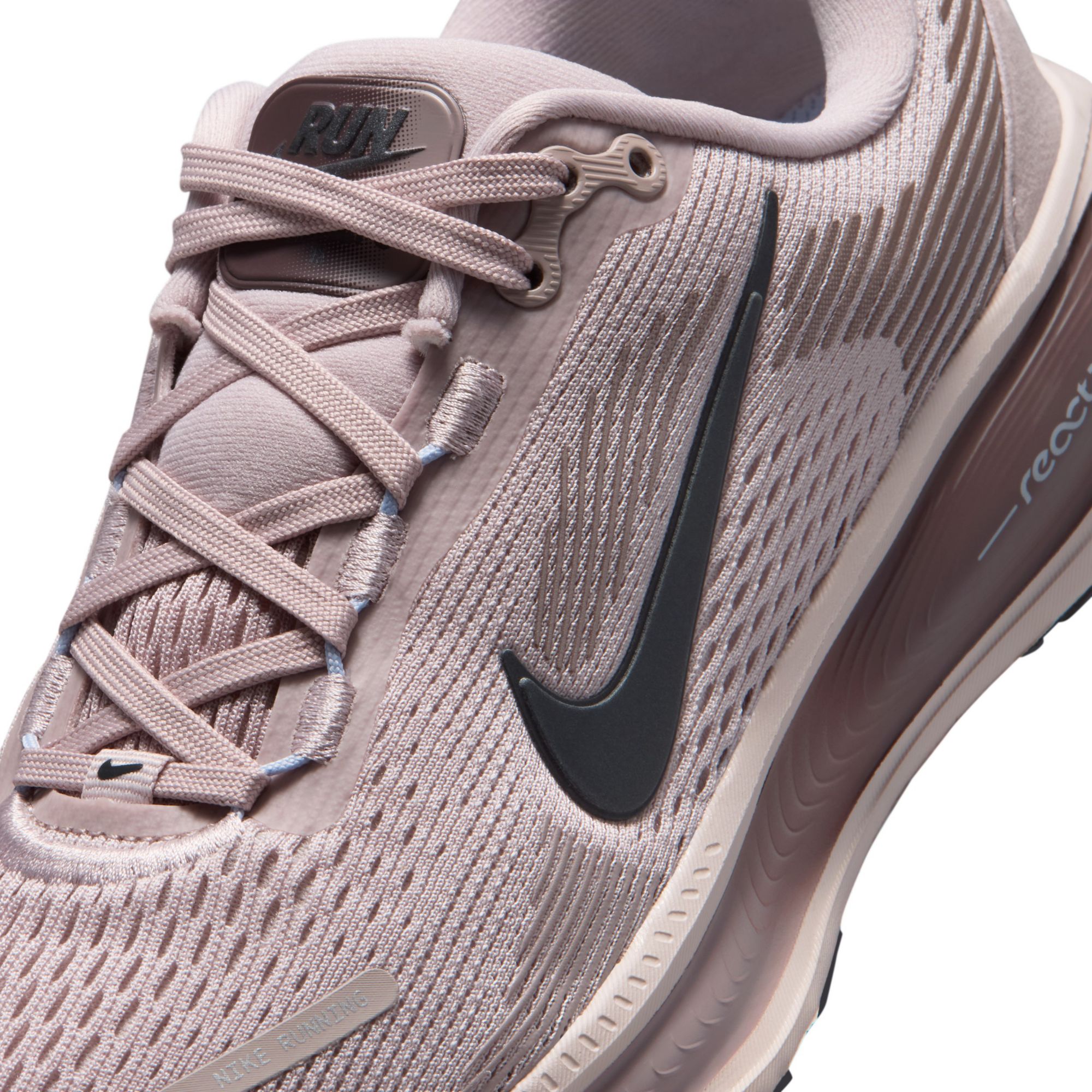 Nike Kids' Grade School Vomero 18 Running Shoes product image