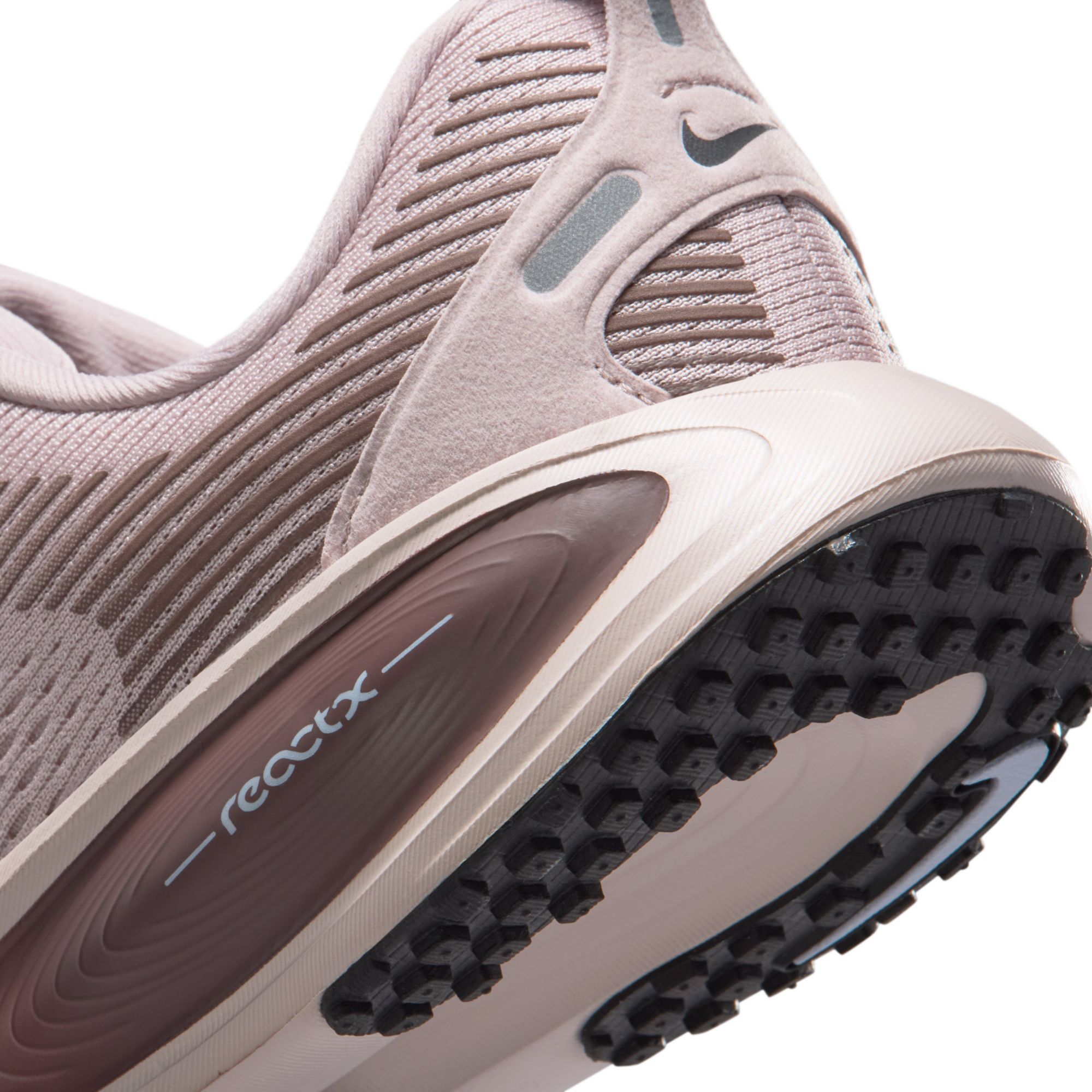 Nike Kids' Grade School Vomero 18 Running Shoes product image