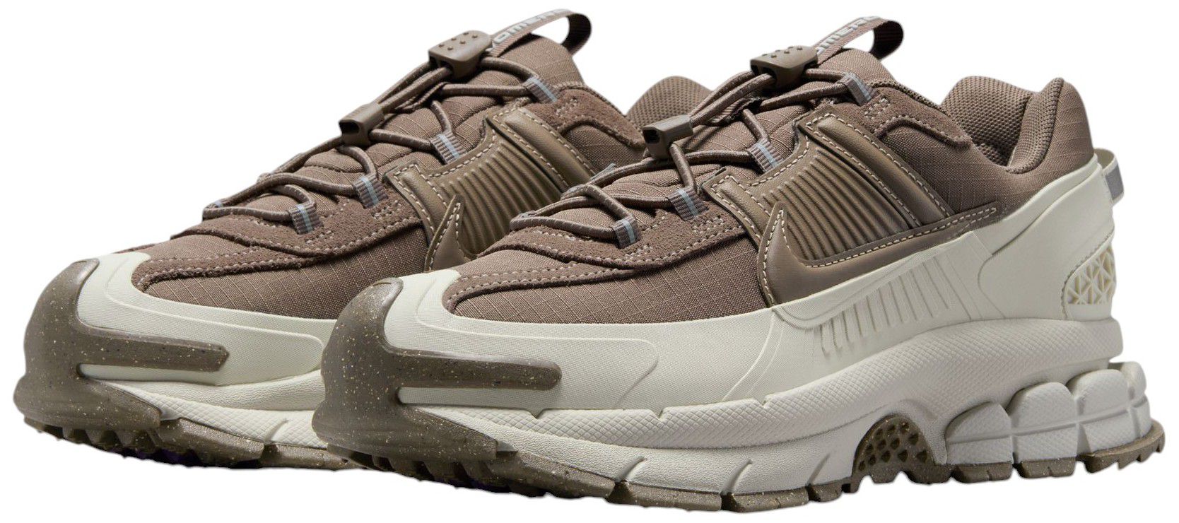 Nike Women's Zoom Vomero Roam Shoes product image