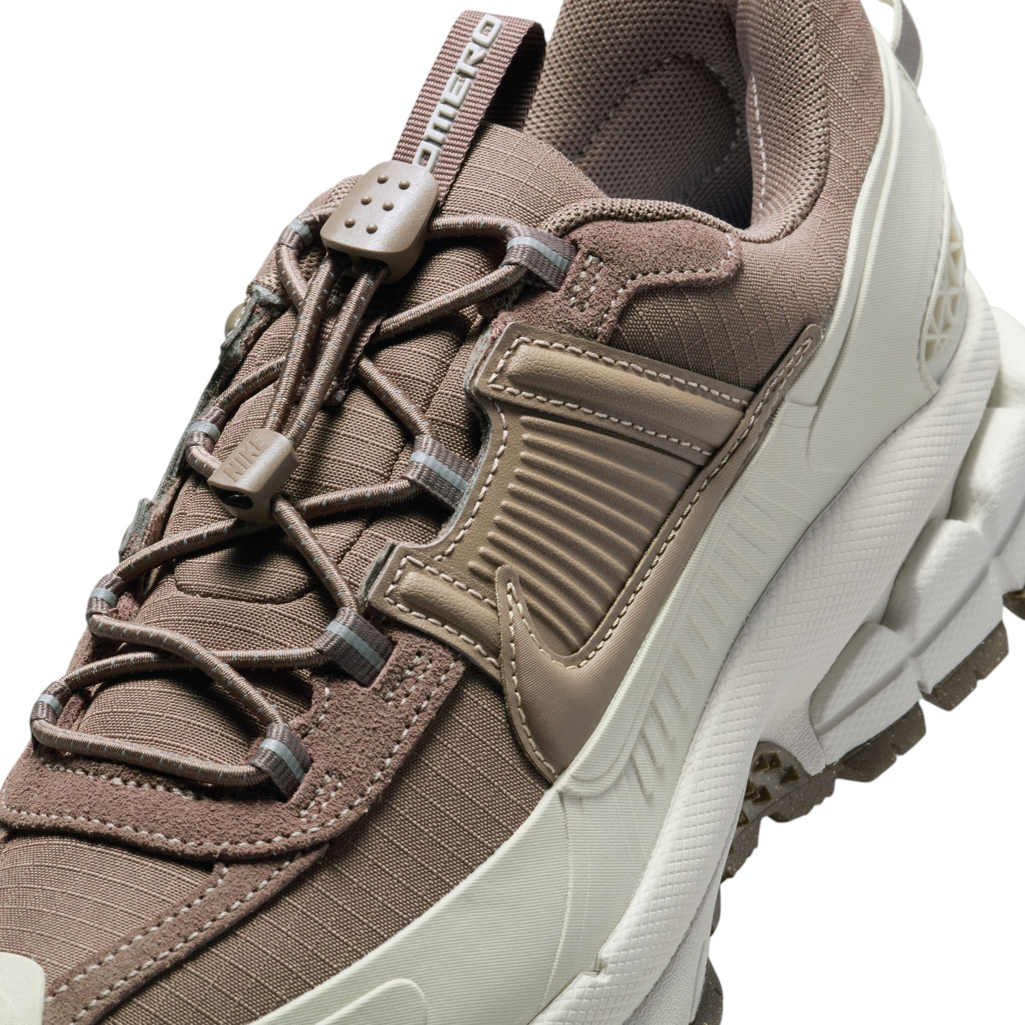 Nike Women's Zoom Vomero Roam Shoes product image