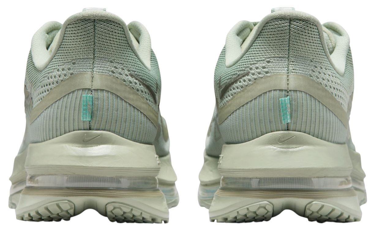 Nike Men's Pegasus Premium Running Shoes product image