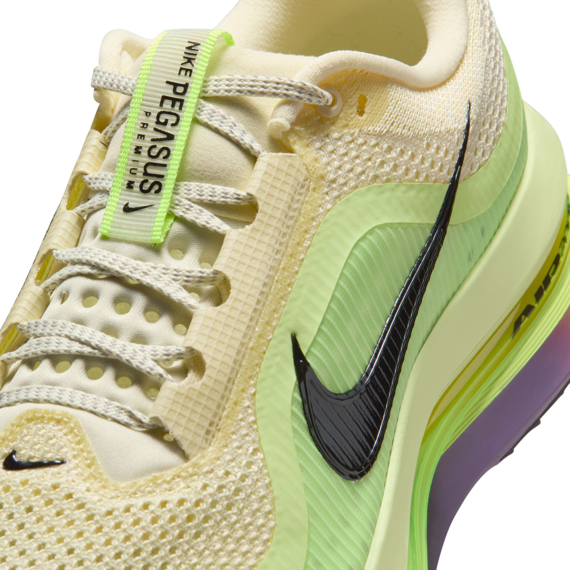 Nike Men's Pegasus Premium Running Shoes product image