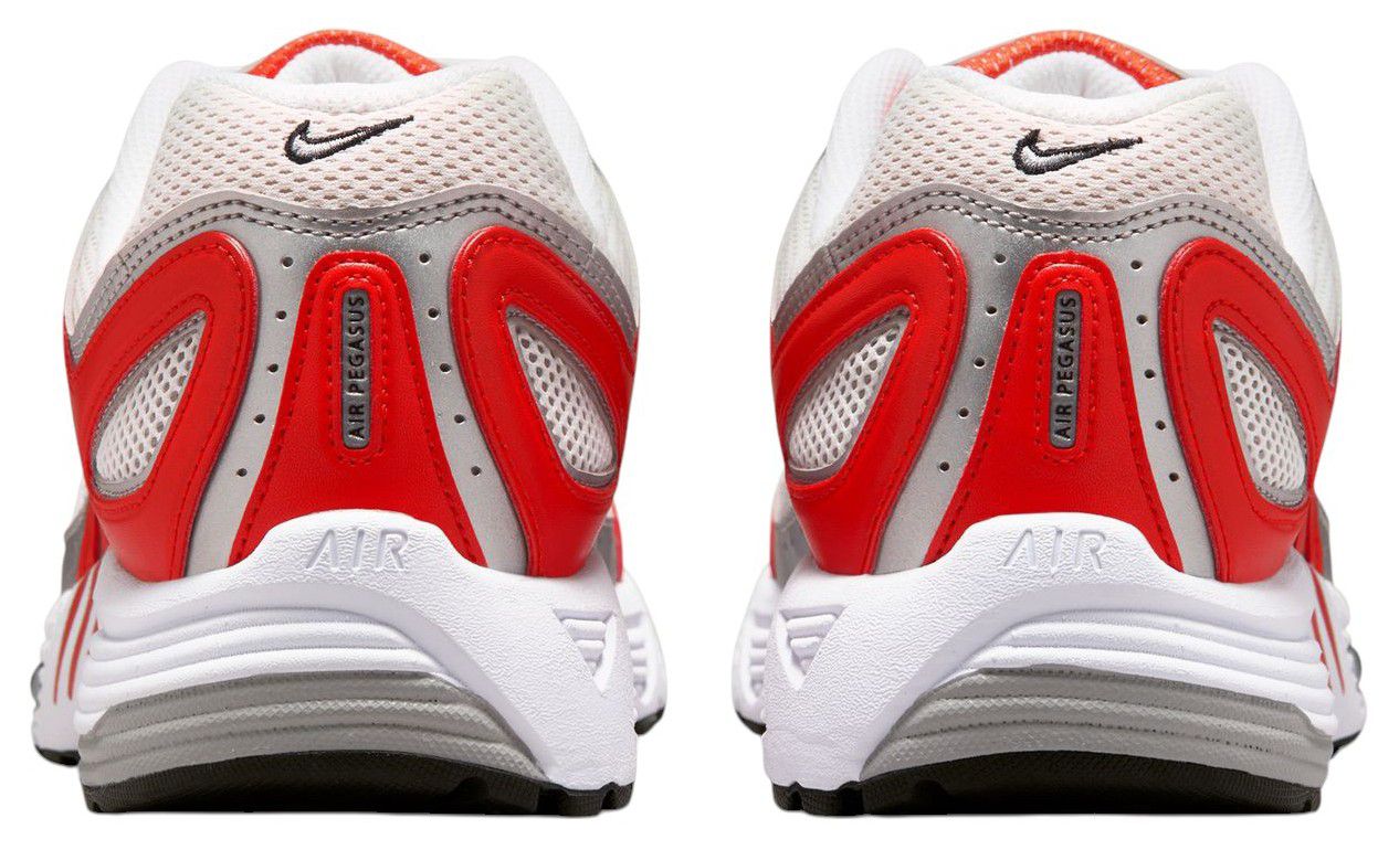 Nike Men's Air Pegasus 2005 Shoes product image