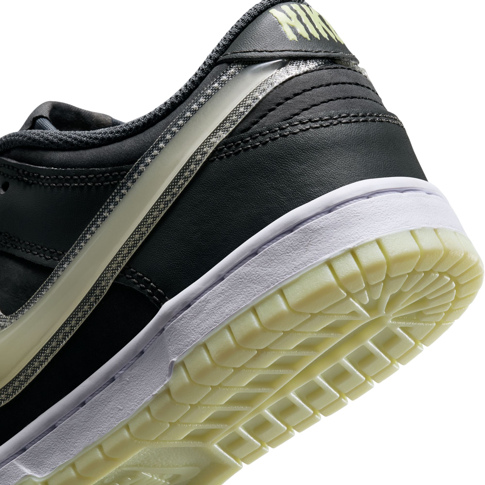 Nike Kids' Grade School Dunk Low Shoes product image