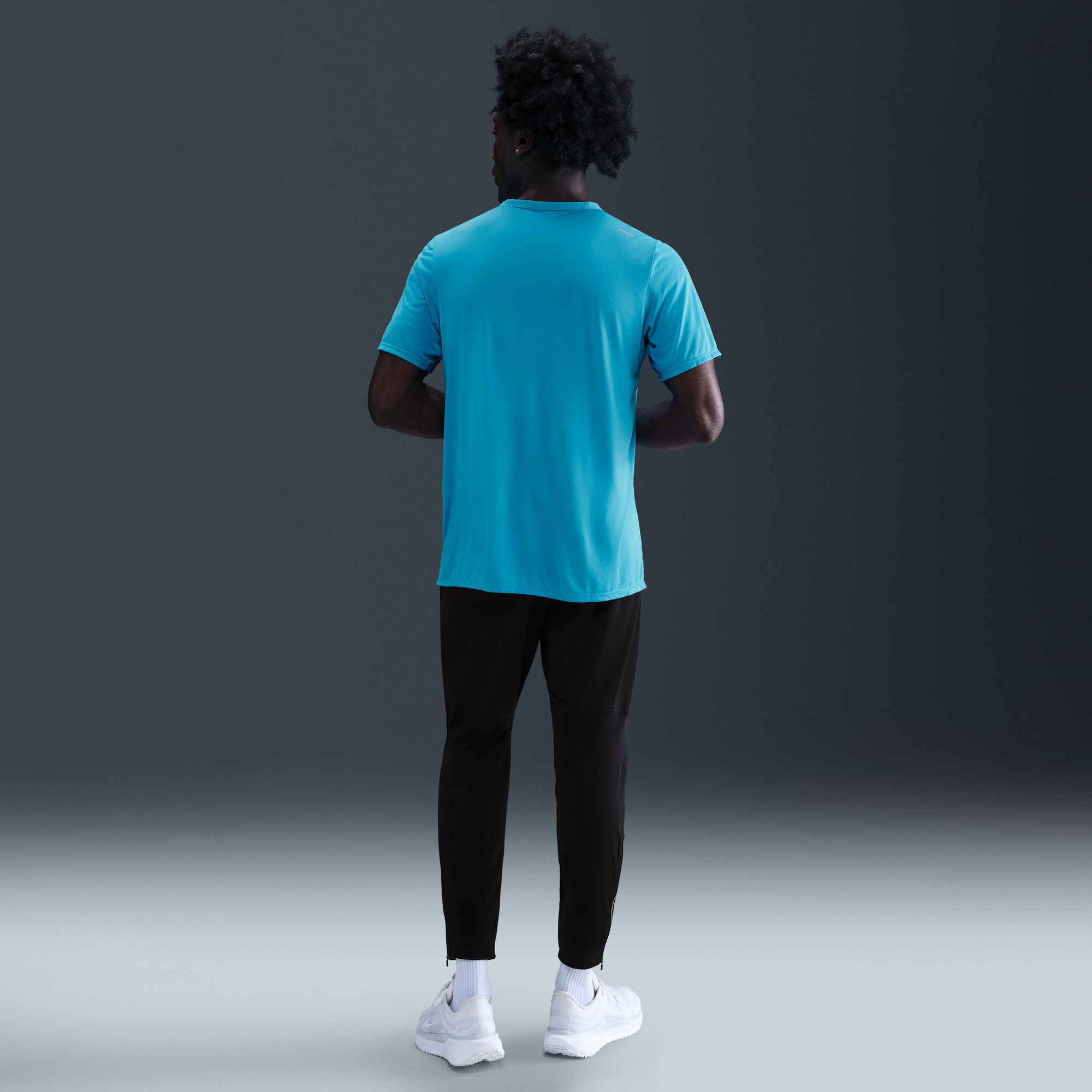 Nike Men's Dri-FIT Rise 365 2025 Chicago Marathon Graphic T-Shirt product image