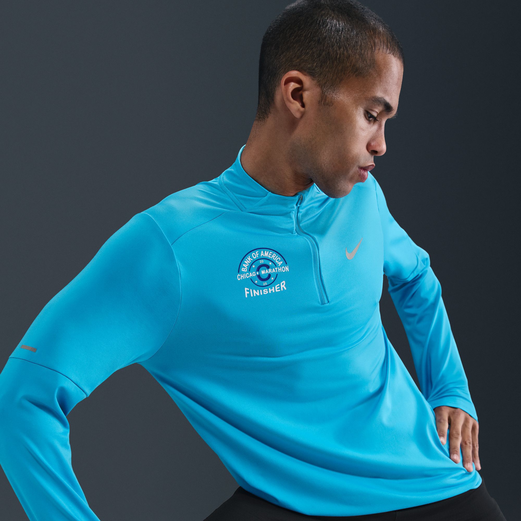 Nike Men's Dri-FIT Element 2025 Chicago Marathon 1/4 Zip Shirt product image