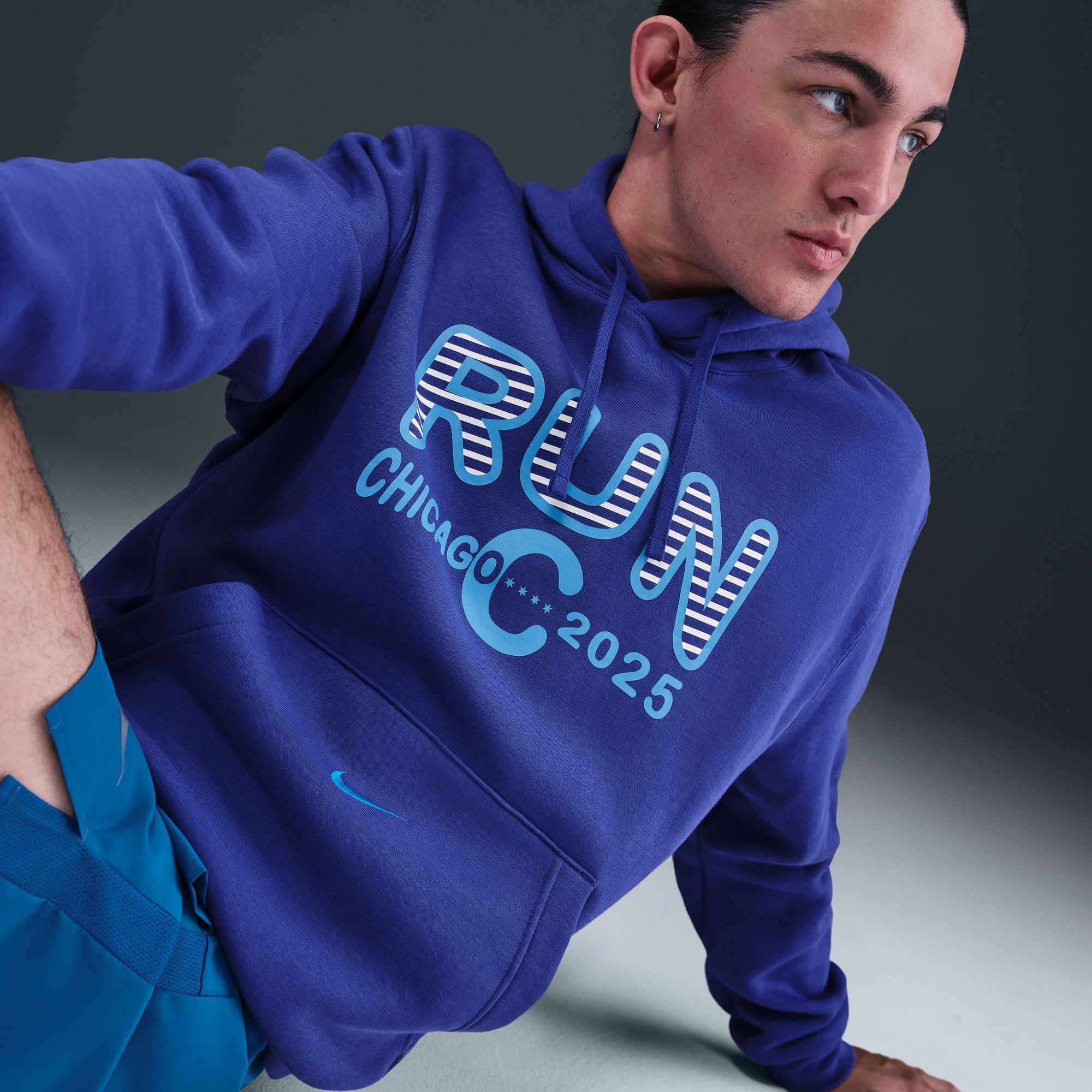 Nike Men's Sportswear Club Fleece 2025 Chicago Marathon Hoodie product image