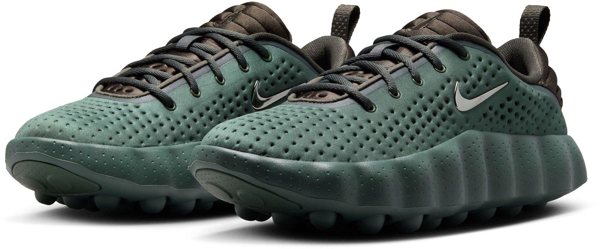 Nike Men's Mind 002 Pregame Shoes product image