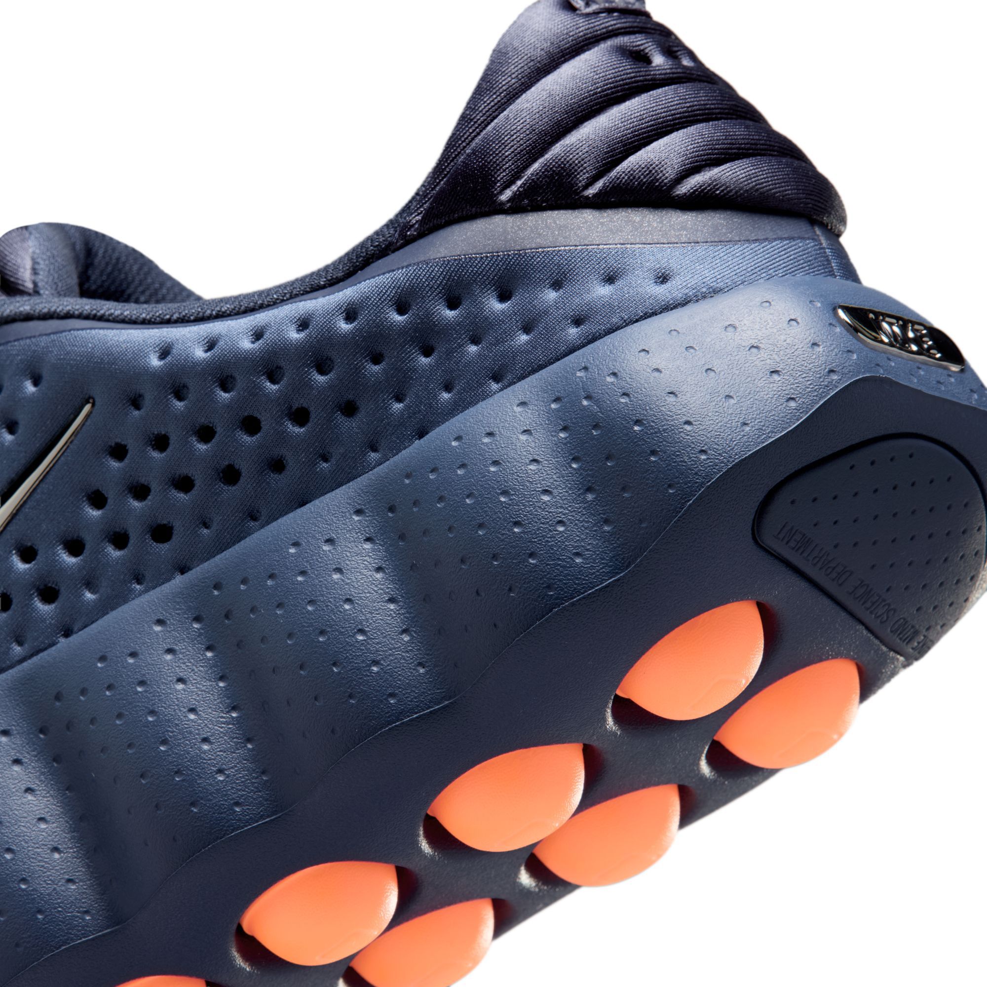 Nike Men's Mind 002 Pregame Shoes product image