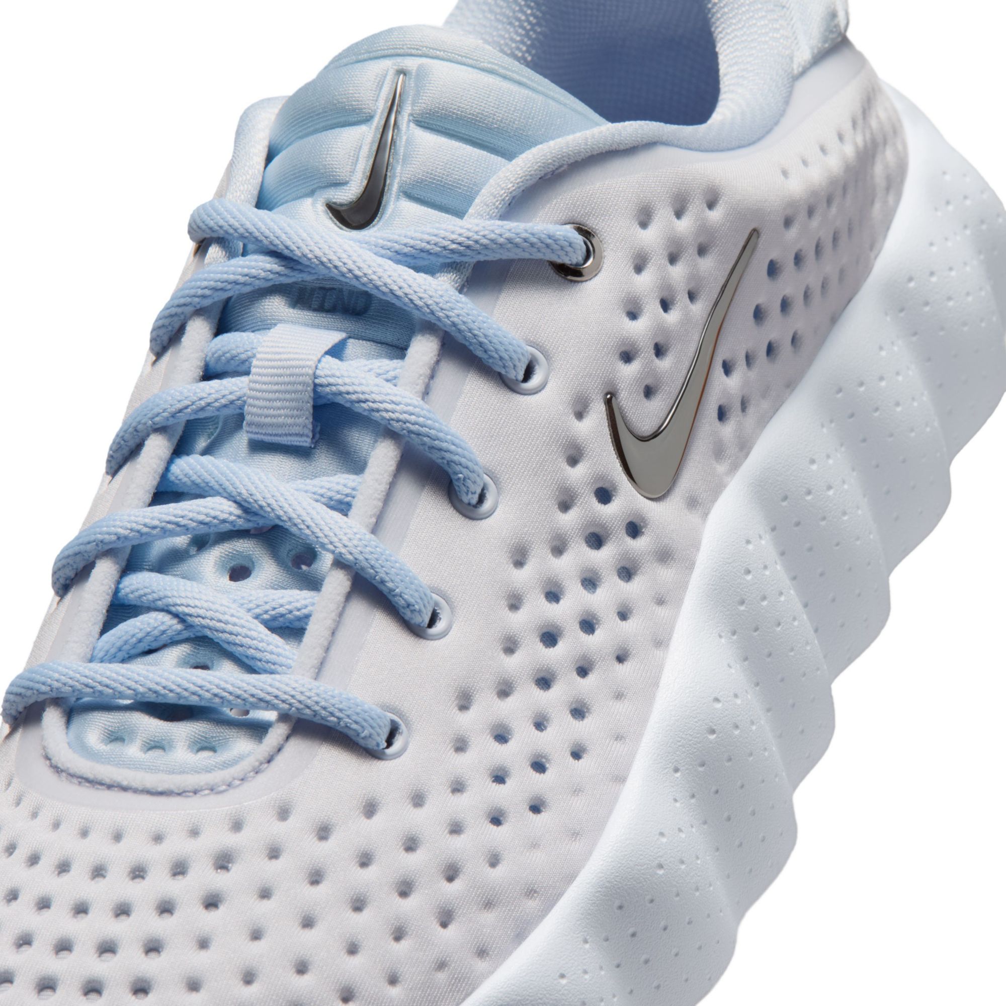 Nike Women's Mind 002 Pregame Shoes product image