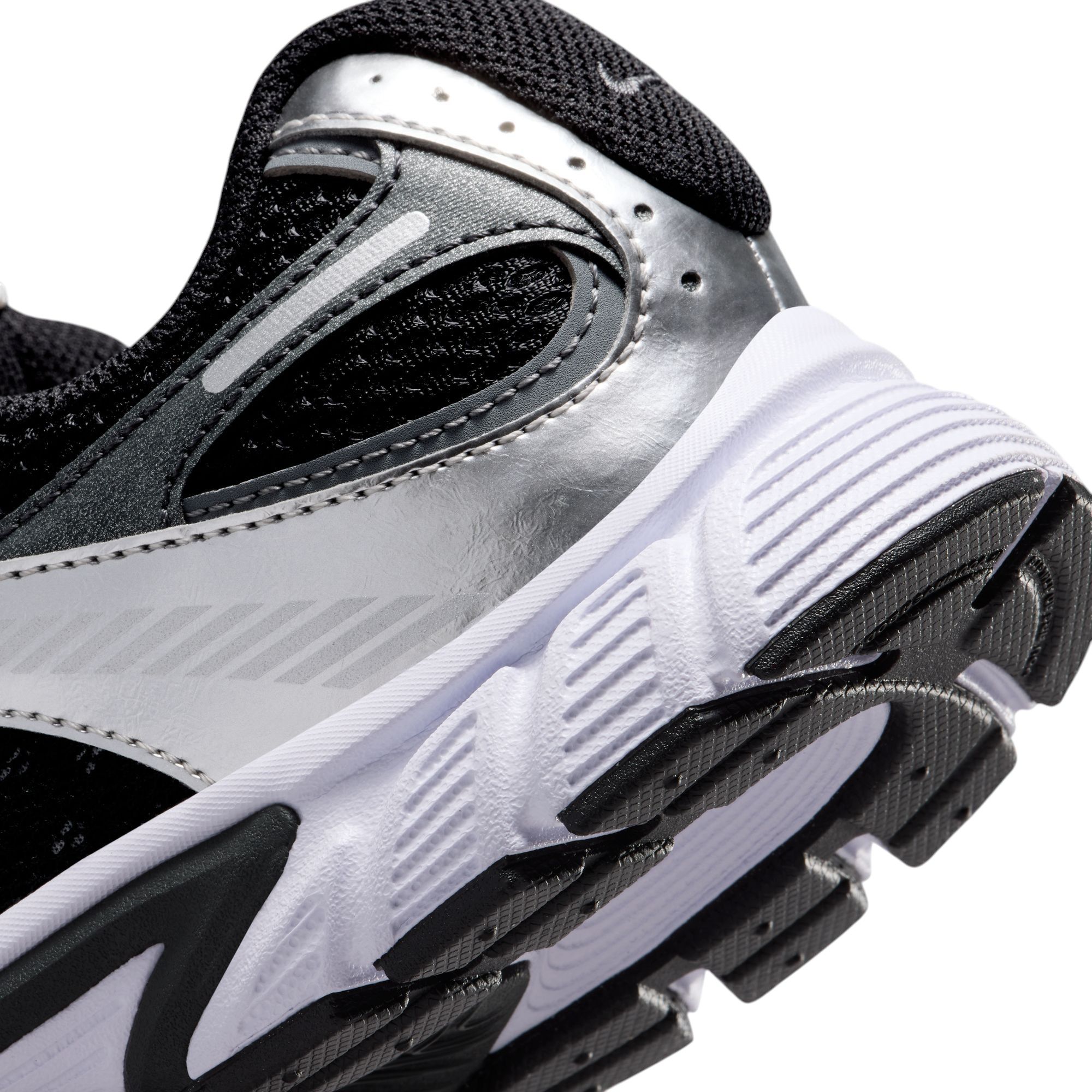 Nike Kids' Grade School V5 RNR Shoes product image