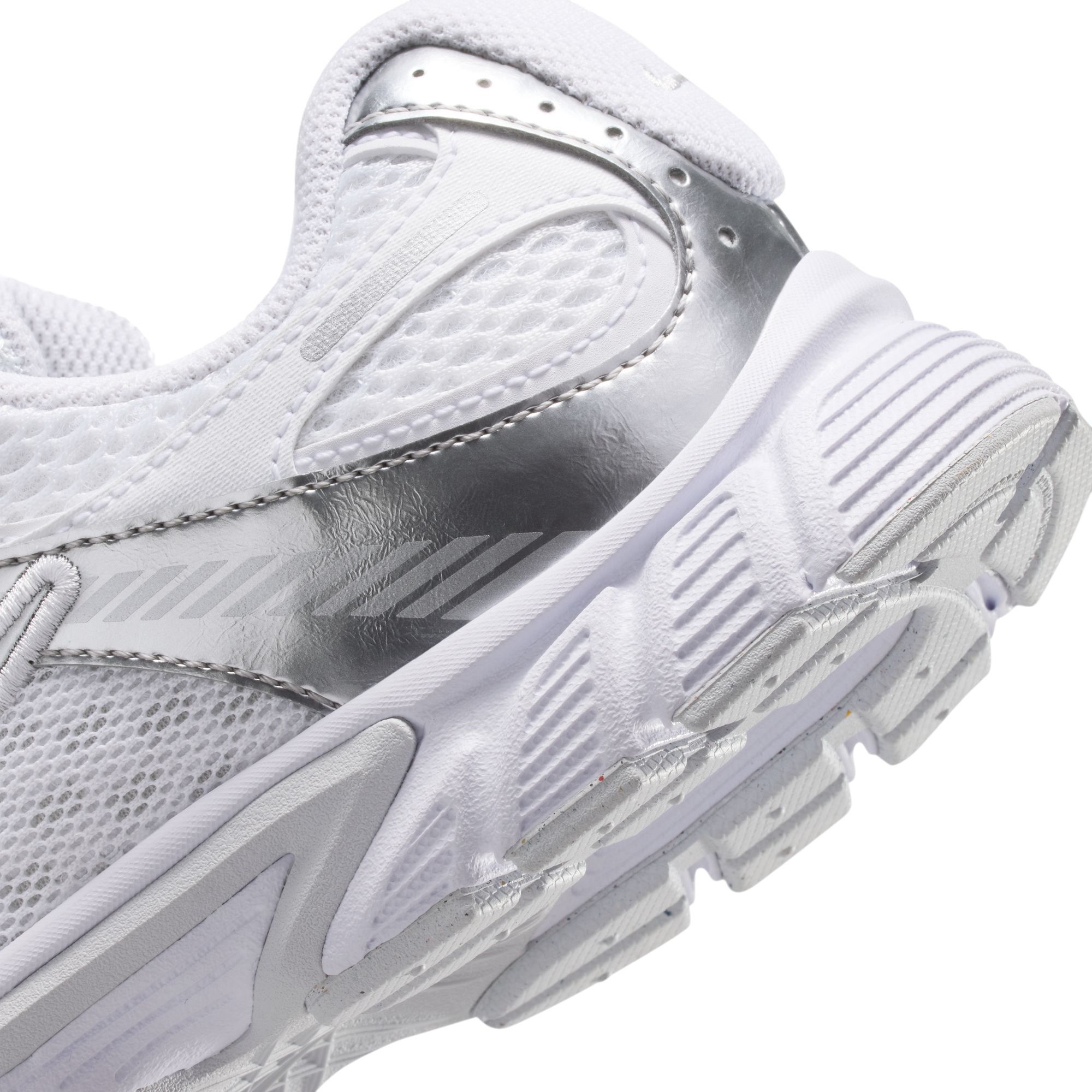 Nike Kids' Grade School V5 RNR Shoes product image