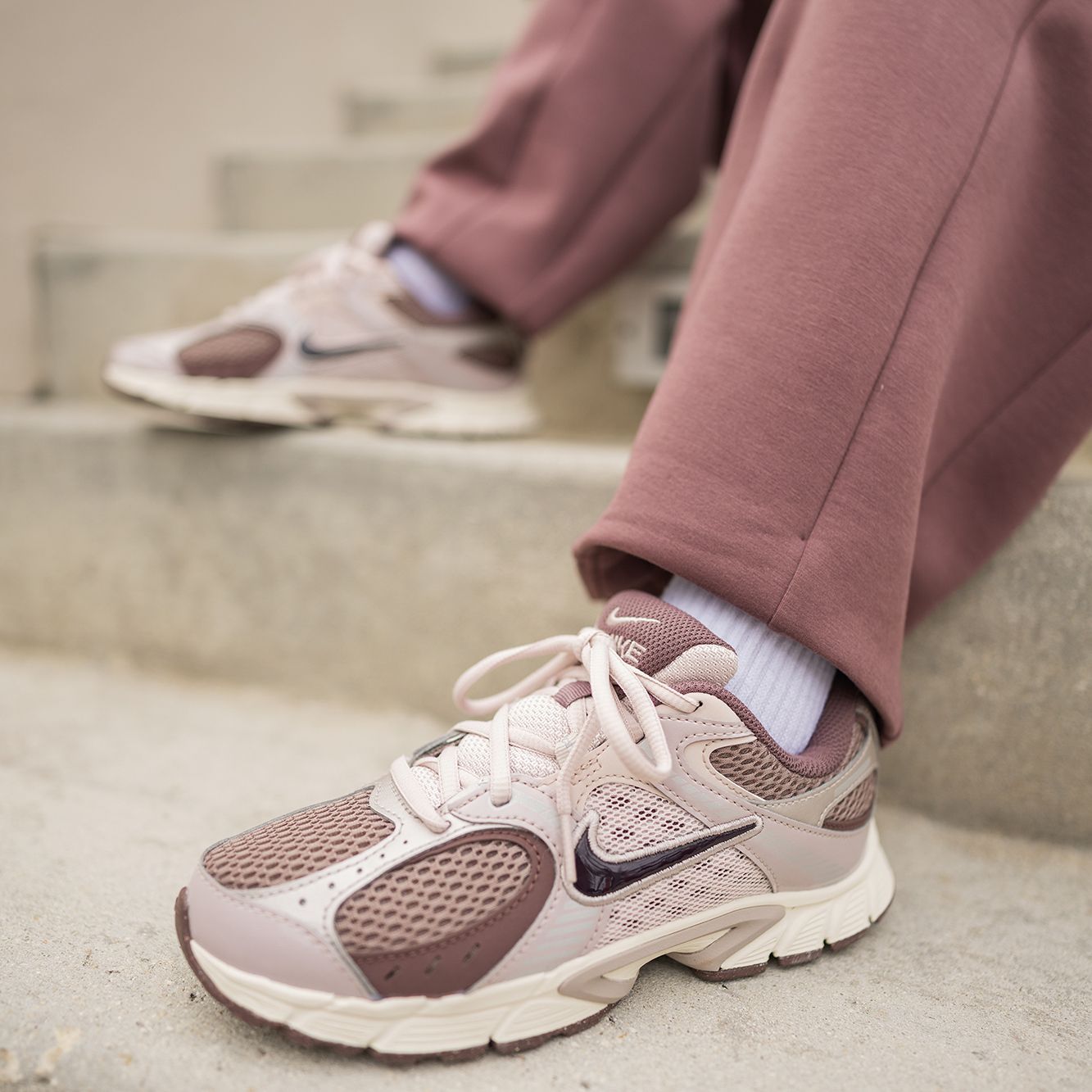 Nike Kids' Grade School V5 RNR Shoes product image