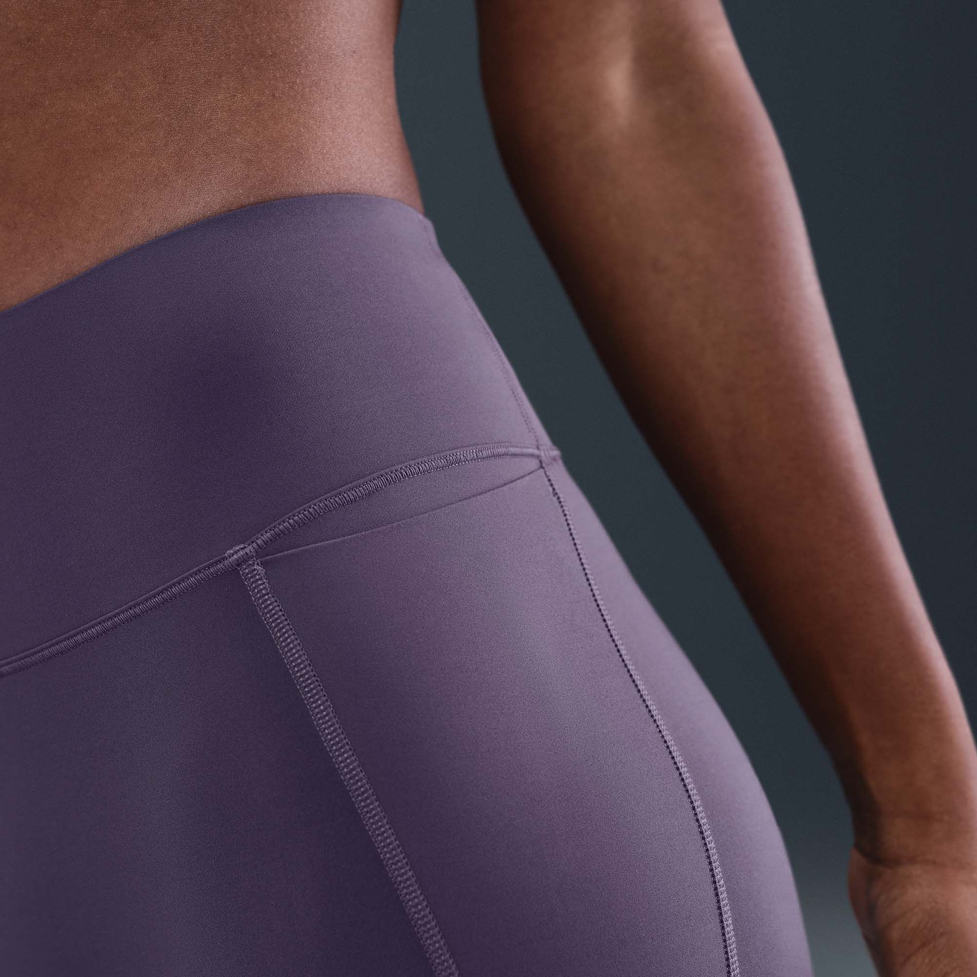 Nike Women's Universa Medium-Support High-Waisted 7/8 Leggings product image