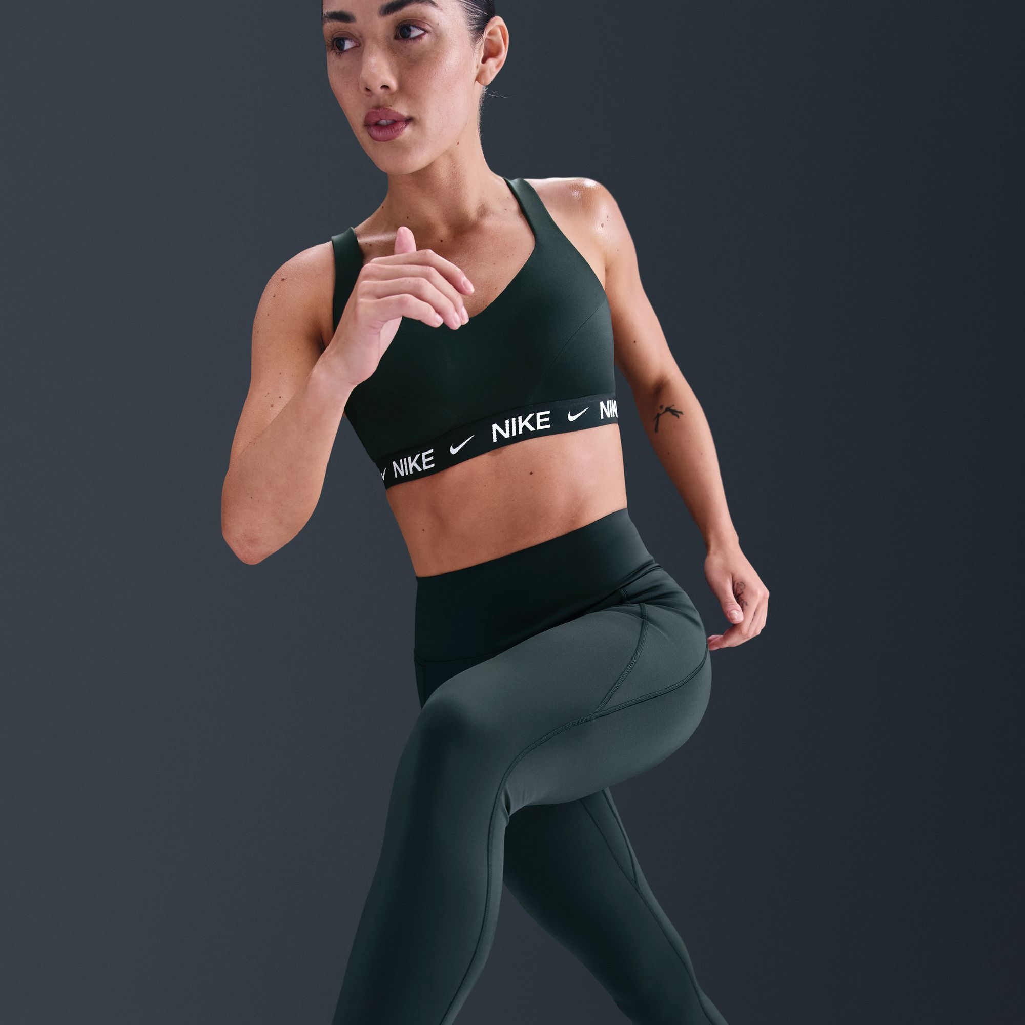 Nike Women's Universa Medium-Support High-Waisted 7/8 Leggings product image