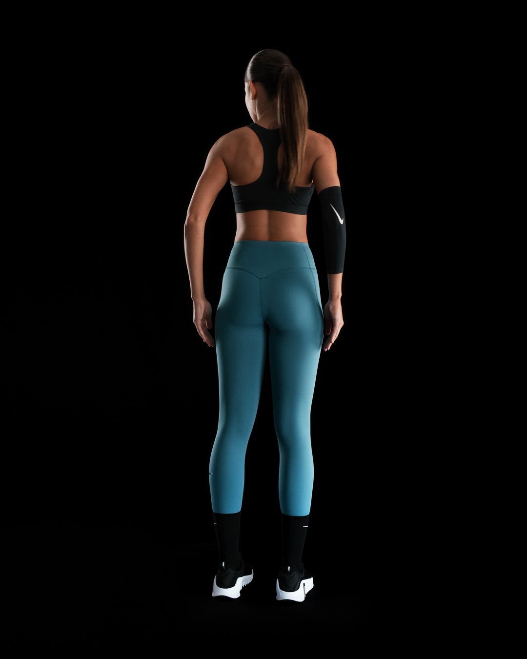 Nike Women's Universa Medium-Support High-Waisted 7/8 Leggings product