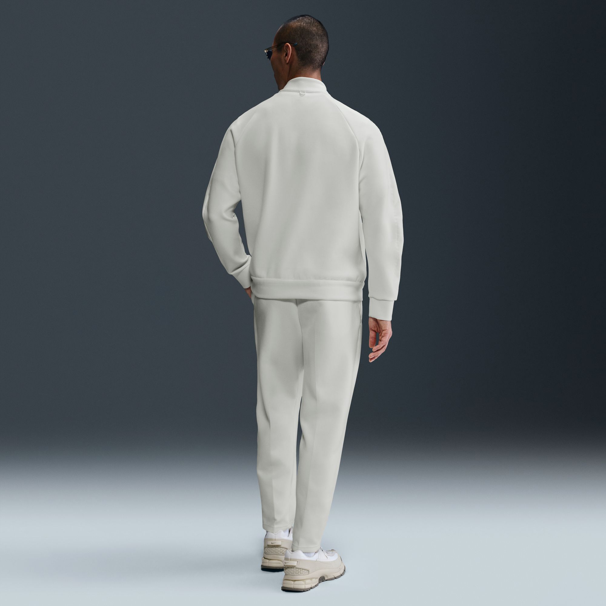 Nike Men's 24.7 ImpossiblySoft Dri-FIT 1/2 Zip Sweatshirt product image