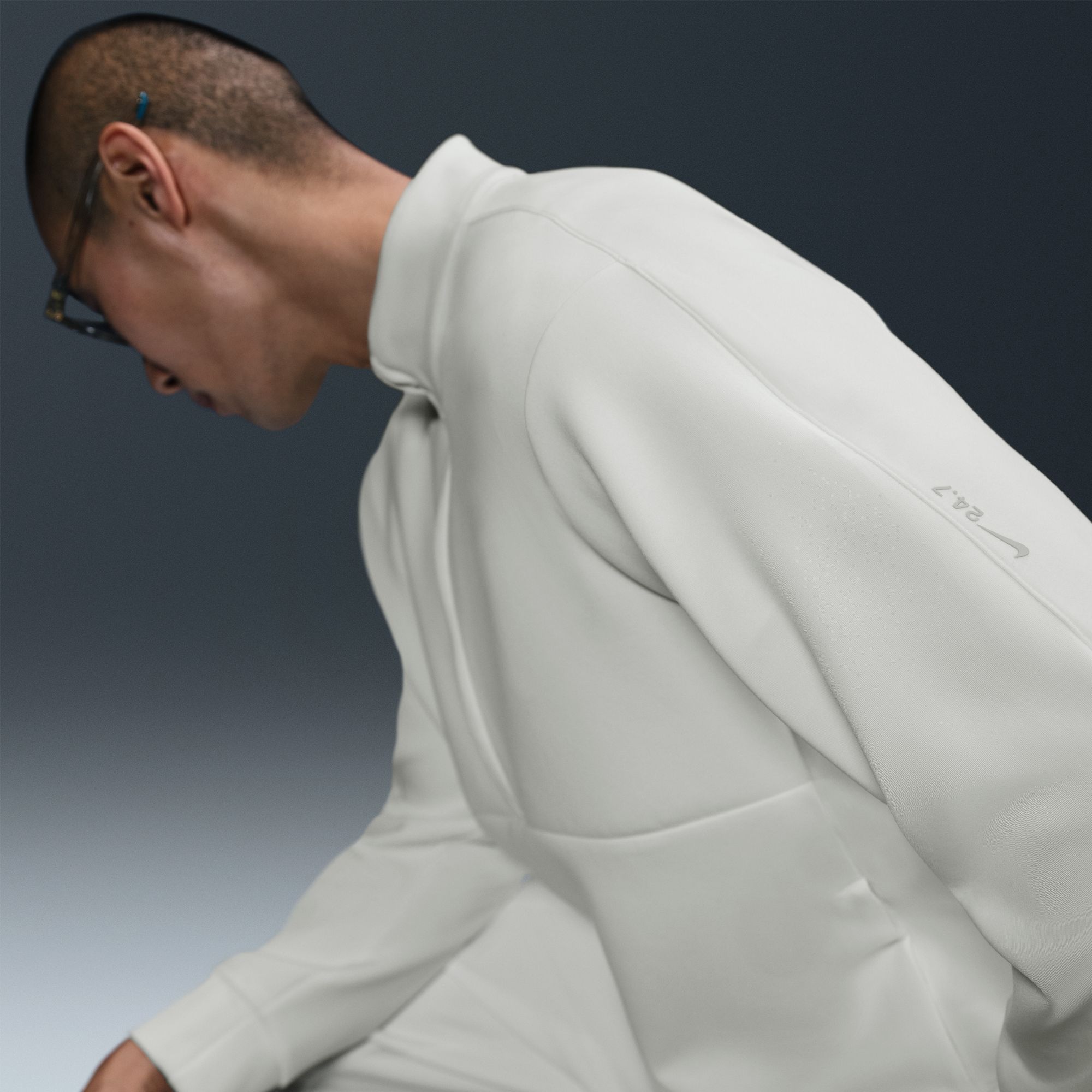 Nike Men's 24.7 ImpossiblySoft Dri-FIT 1/2 Zip Sweatshirt product image