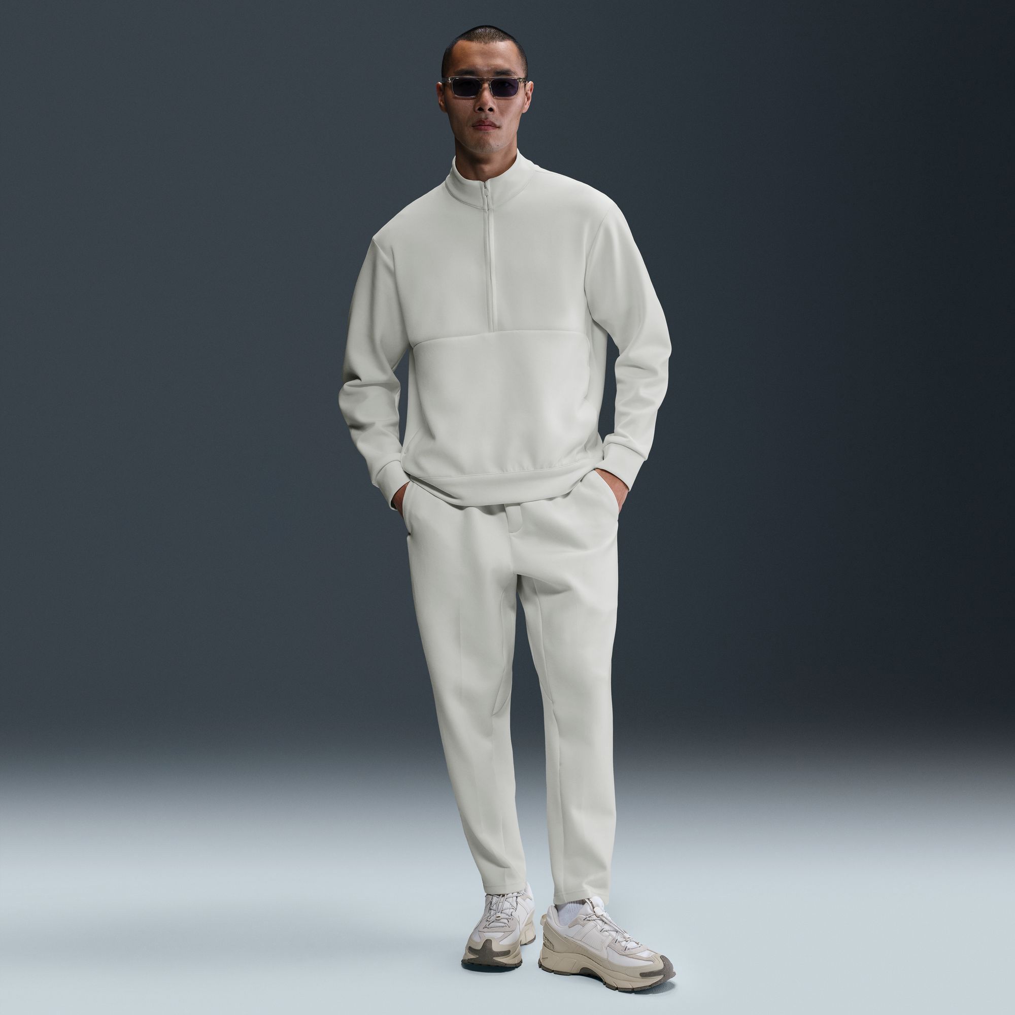 Nike Men's 24.7 ImpossiblySoft Dri-FIT 1/2 Zip Sweatshirt product image