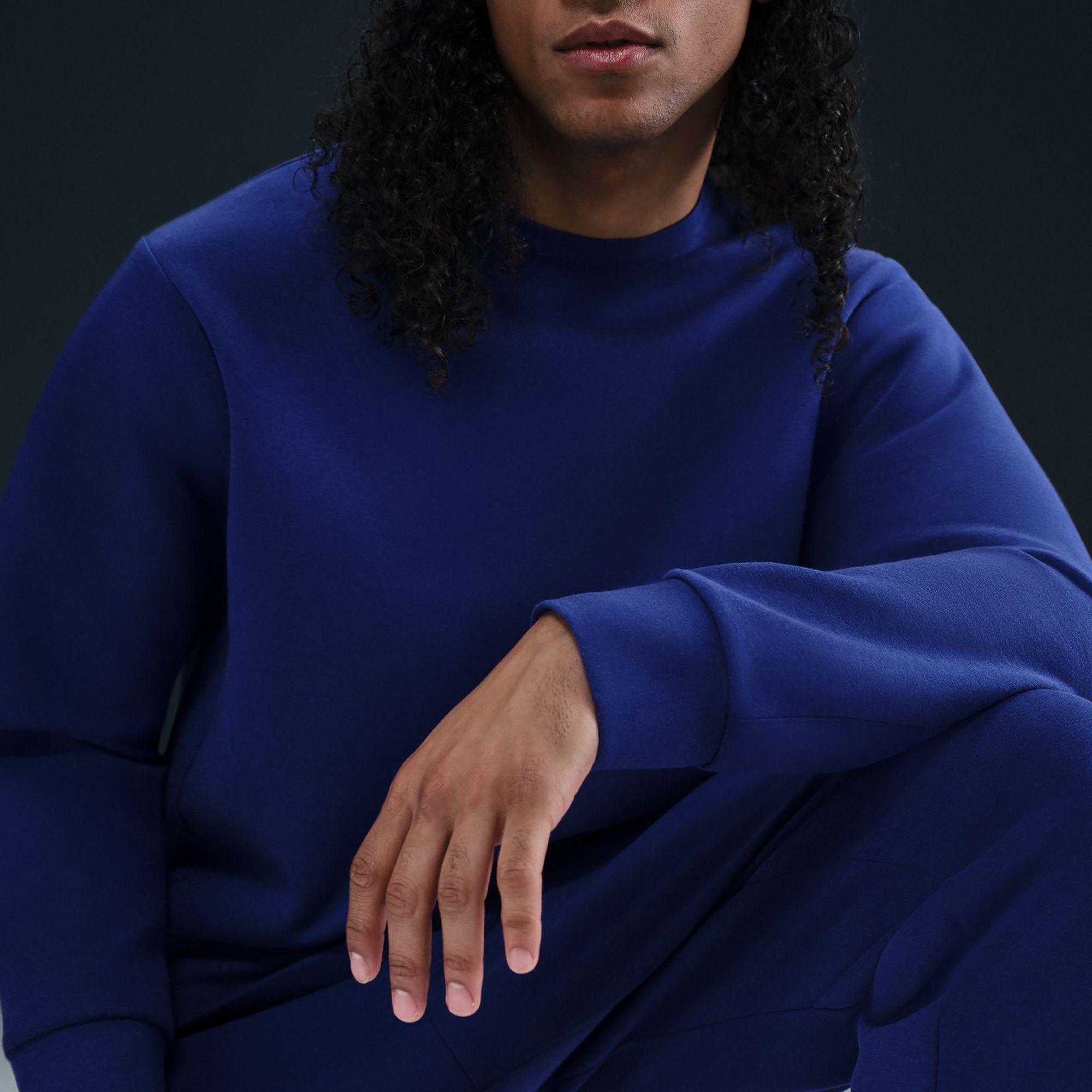 Nike Men's 24.7 ImpossiblySoft Dri-FIT Crewneck Sweatshirt product image